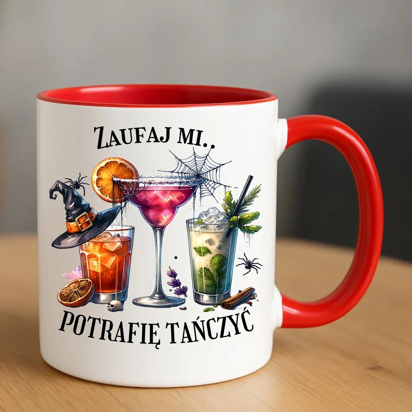 Ceramiczny czerwony kubek z nadrukiem na prezent