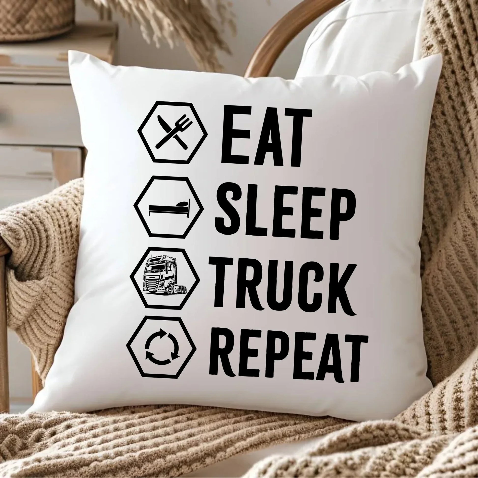 Eat Sleep Truck Repeat | Poduszka dla kierowcy tira ZKT05 - StoryCups.pl