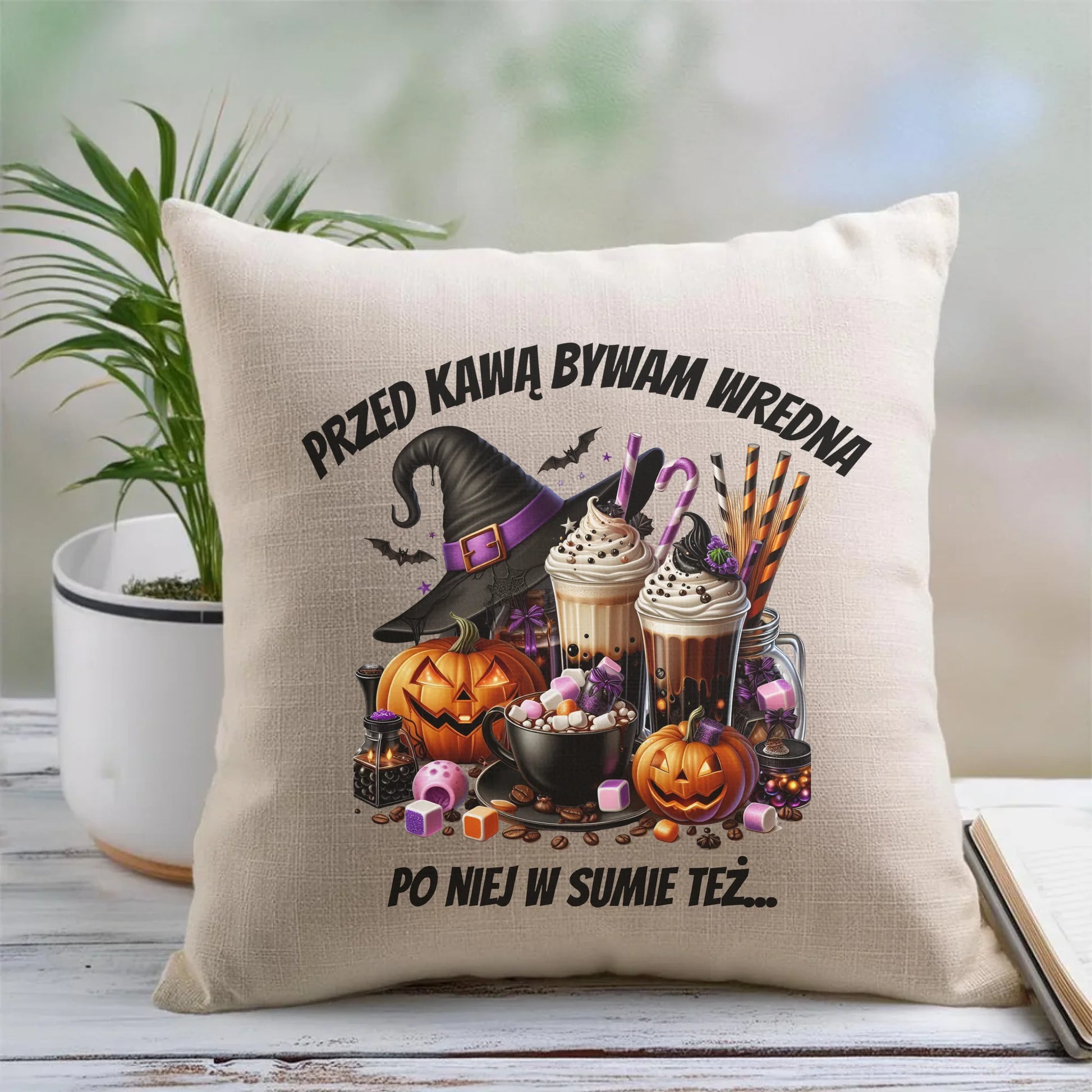 Poduszka Halloween – Przed kawą bywam wredna, po niej w sumie też HL30 - StoryCups.pl