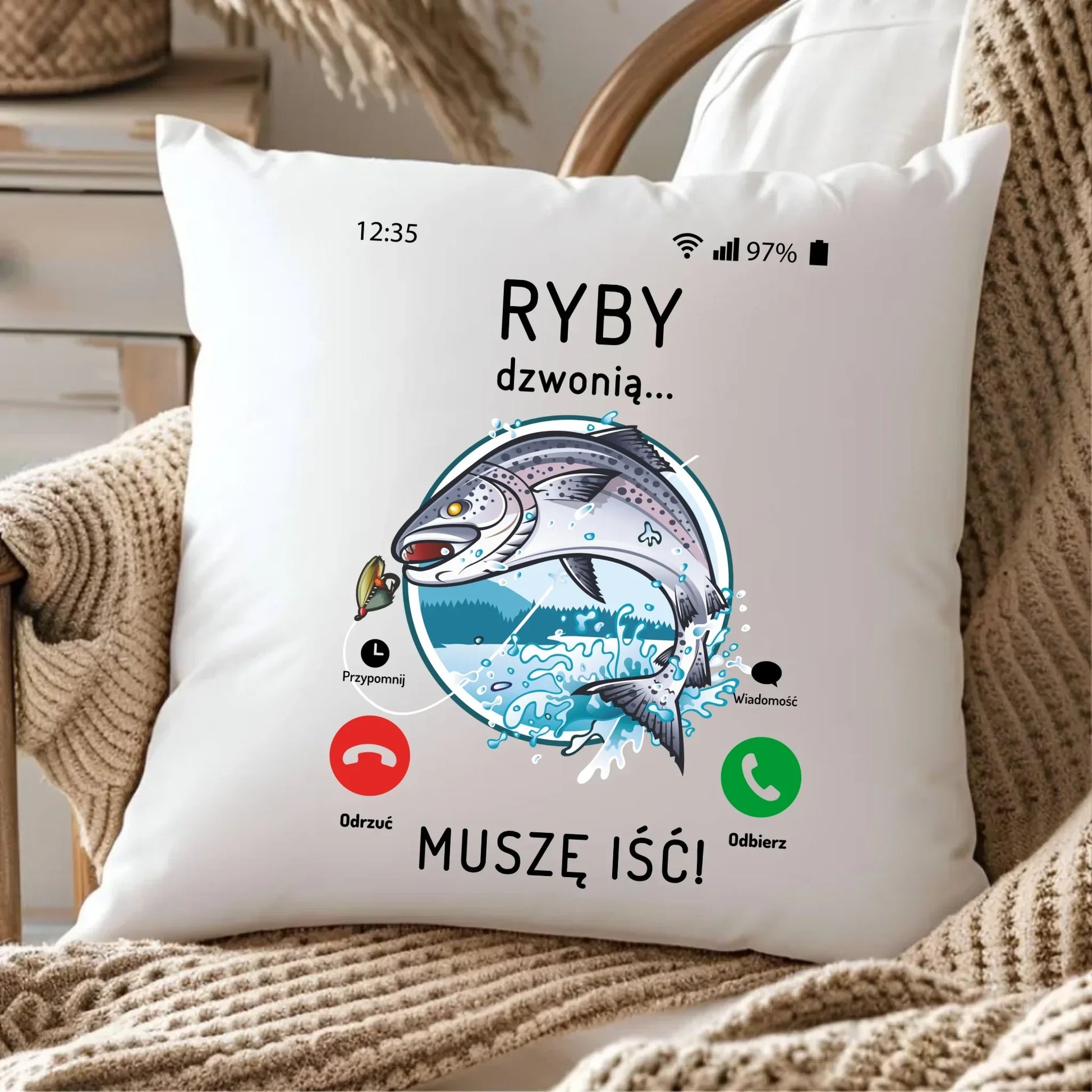 Ryby dzwonią muszę iść | Poduszka dla wędkarza D37 - StoryCups.pl