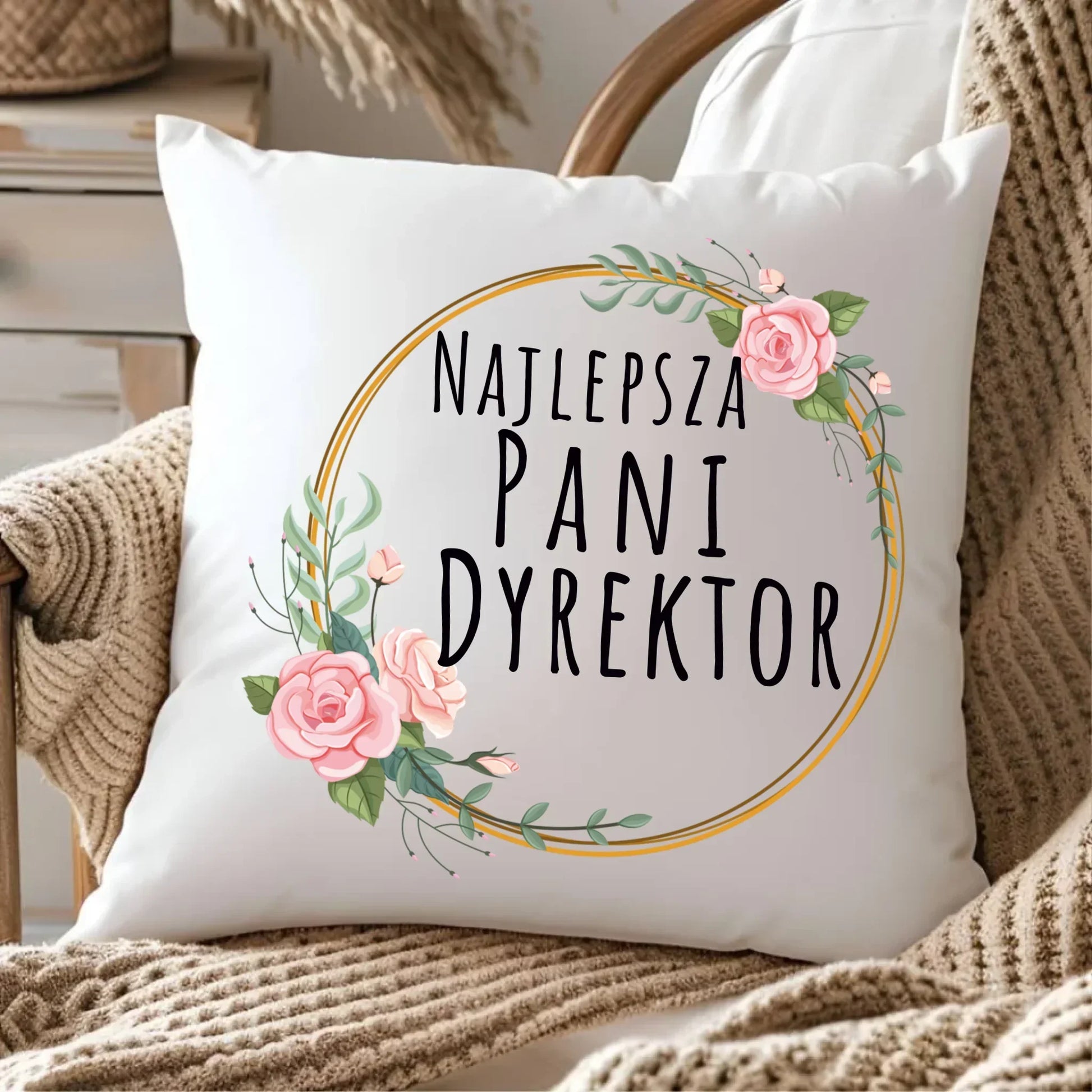 Pani Dyrektor | Poduszka prezent dla dyrektorki szkoły N77 - StoryCups.pl