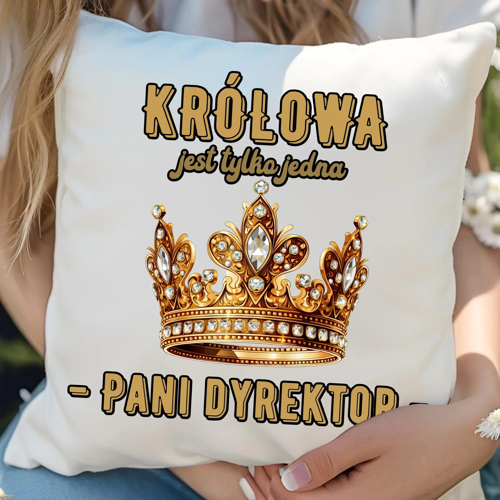 Królowa jest tylko jedna | Poduszka prezent dla dyrektorki szkoły N78 - StoryCups.pl