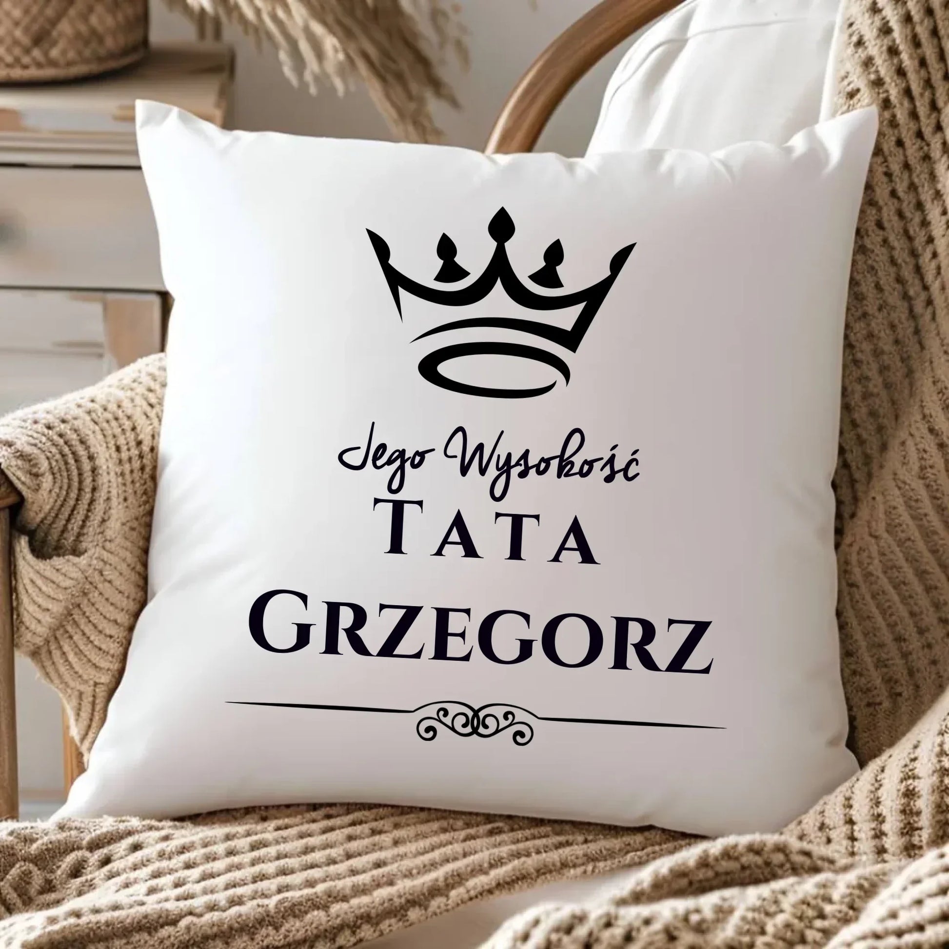 Jego Wysokość tata imię | Poduszka dla taty DT11 - StoryCups.pl