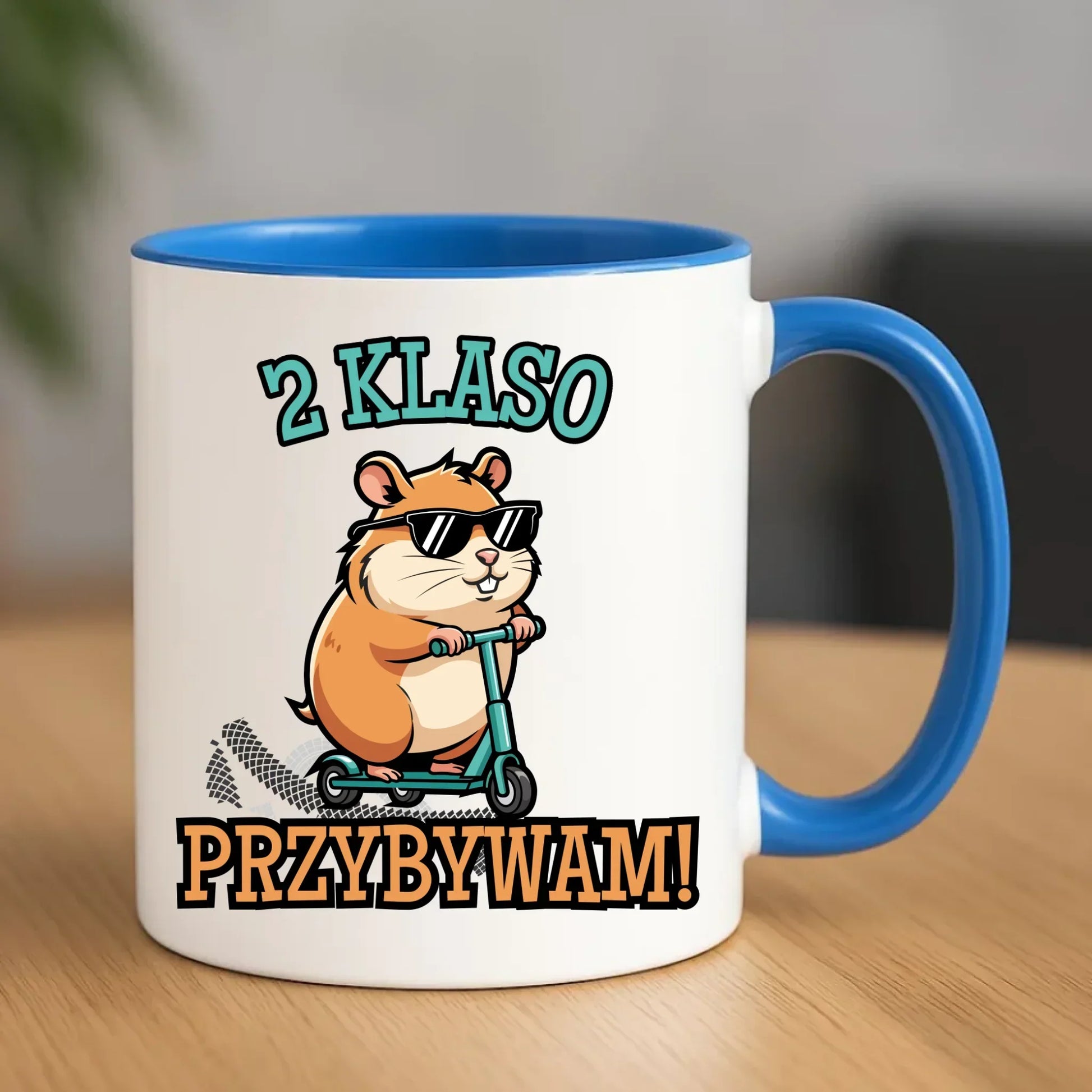 Kubek na powrót do szkoły Przybywam personalizuj klasę SZ07 - StoryCups.pl