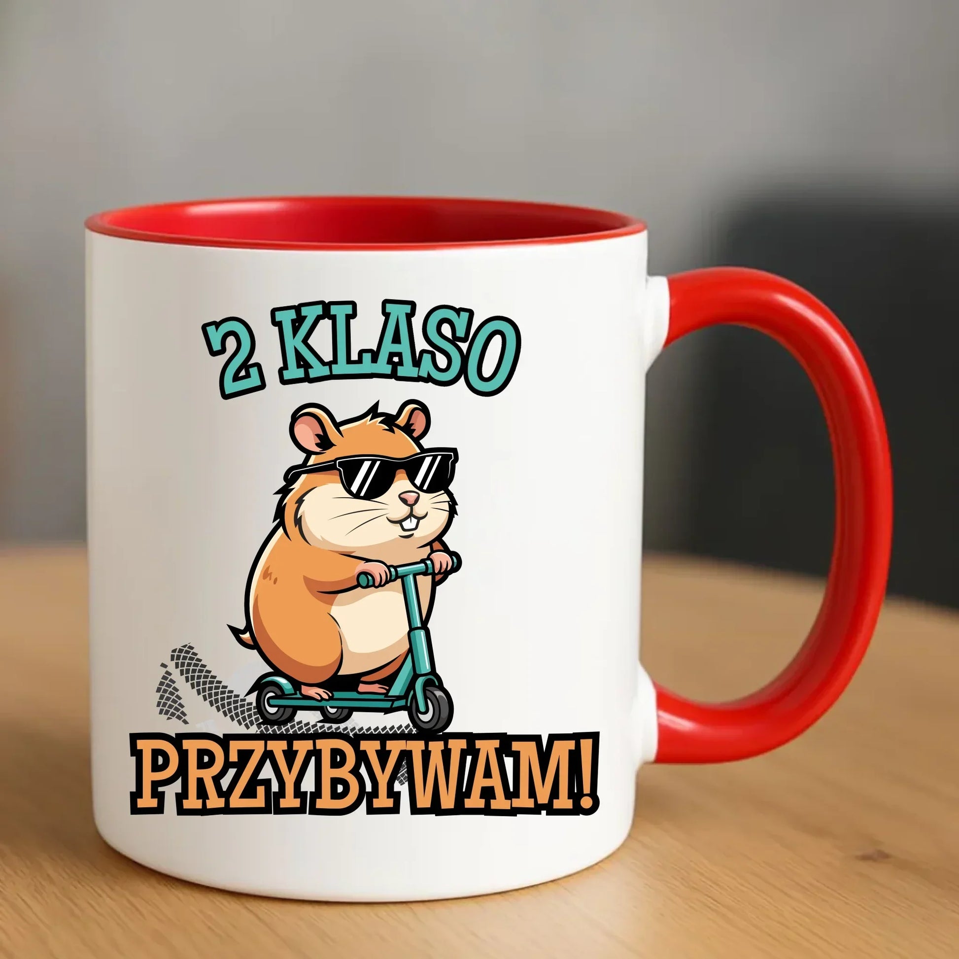 Kubek na powrót do szkoły Przybywam personalizuj klasę SZ07 - StoryCups.pl