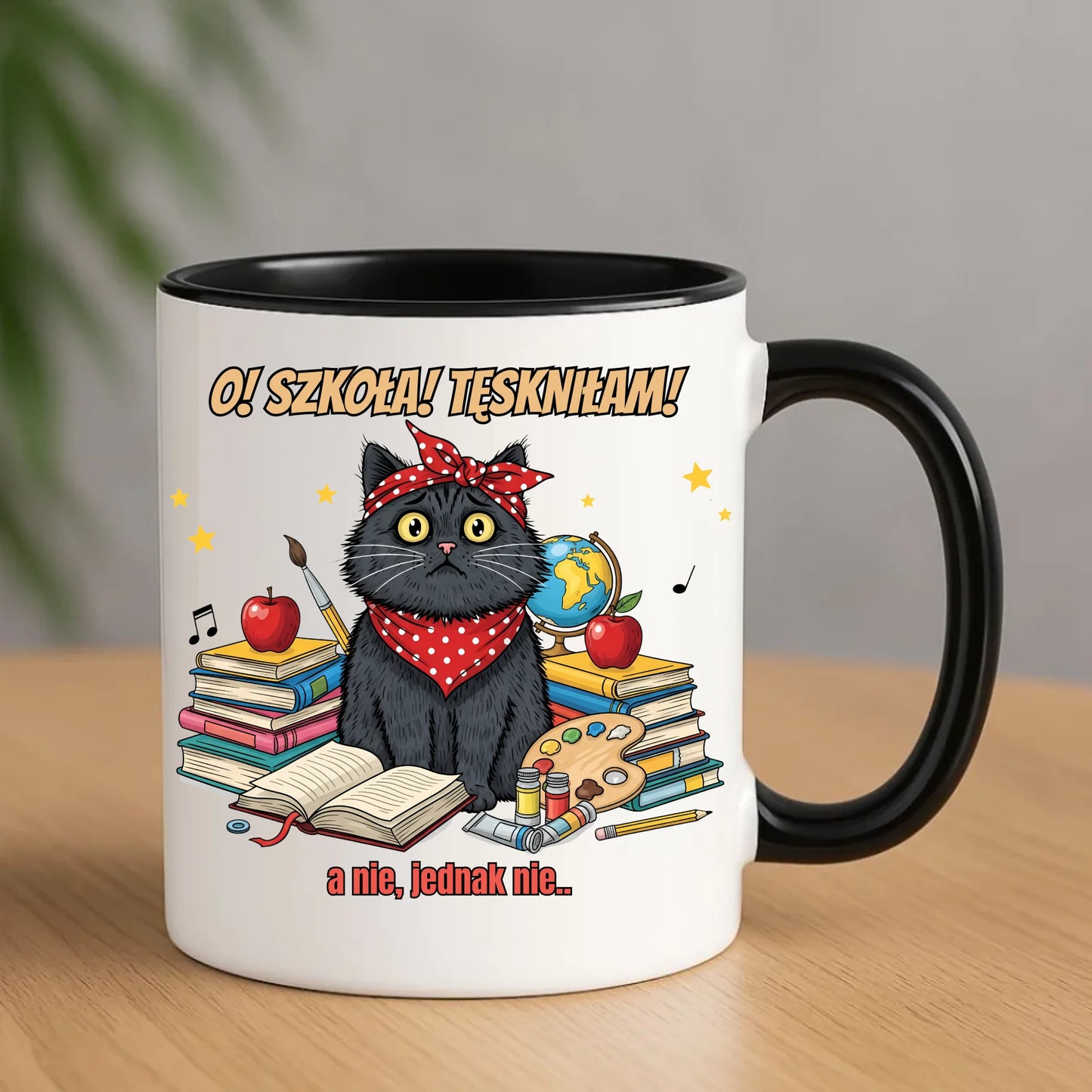 Czarny kubek z grafiką na rozpoczęcie roku szkolnego z imieniem dziecka