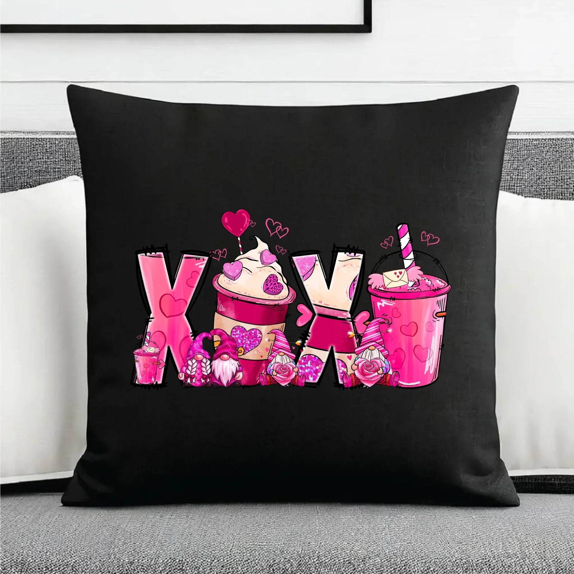 XOXO | Poduszka dekoracyjna W50 - StoryCups.pl