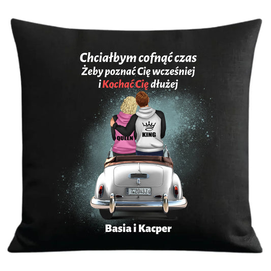Czarna poduszka dekoracyjna dla par z personalizowanym nadrukiem