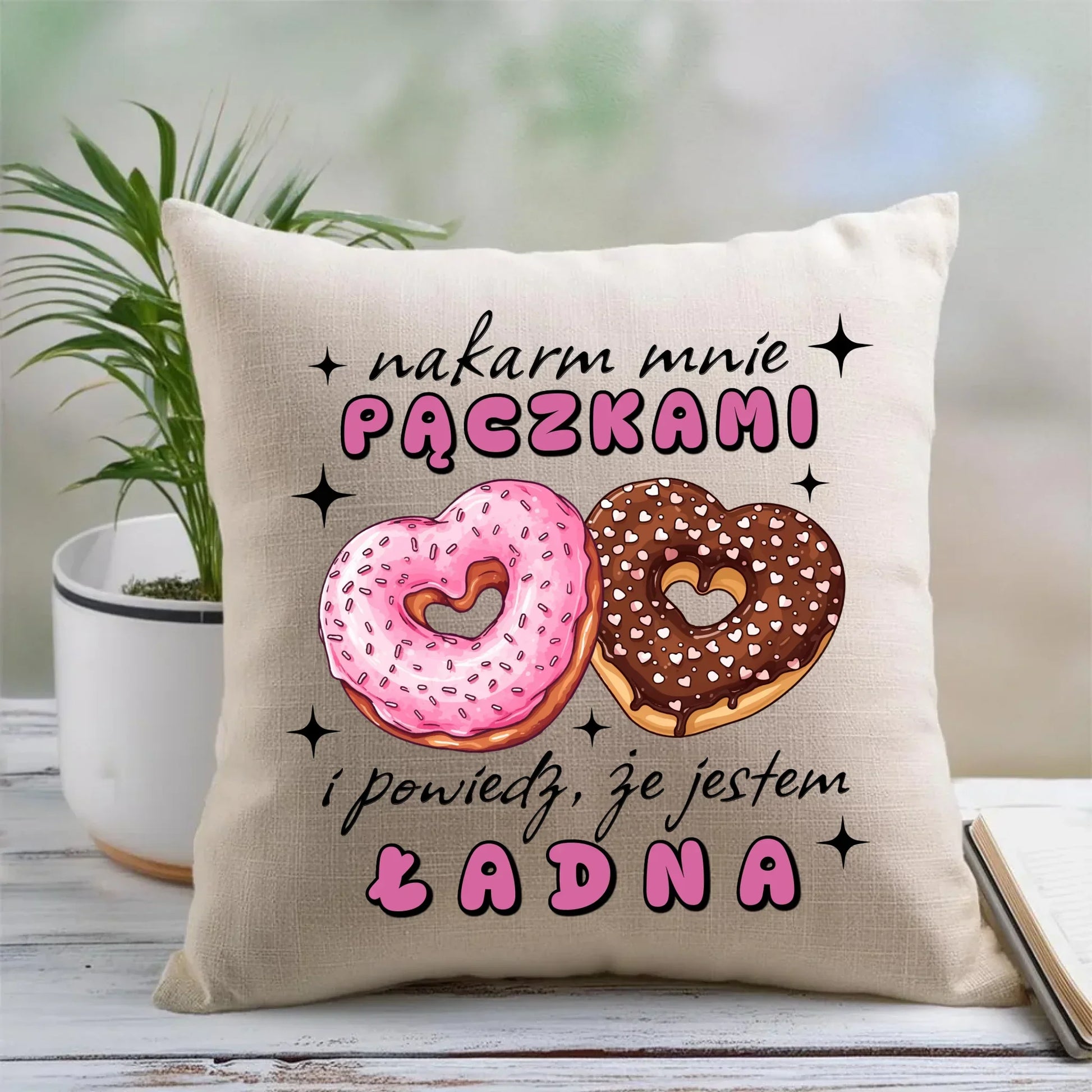 Nakarm mnie pączkami | Poduszka W59 - StoryCups.pl
