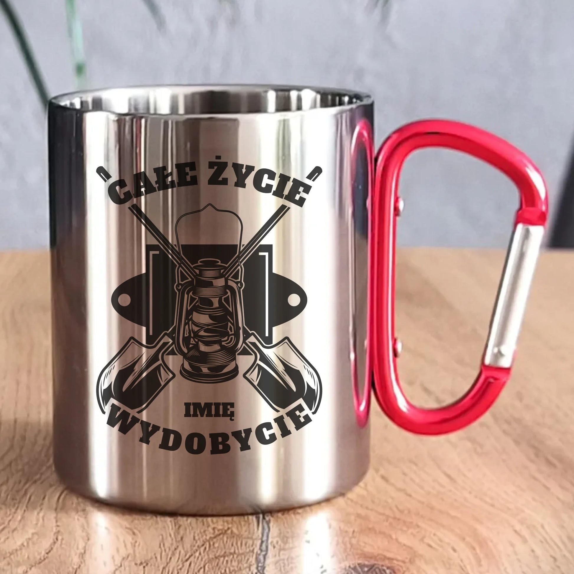 Kubek metalowy - prezent dla górnika - Całe życie wydobycie - personalizowany G01 - StoryCups.pl