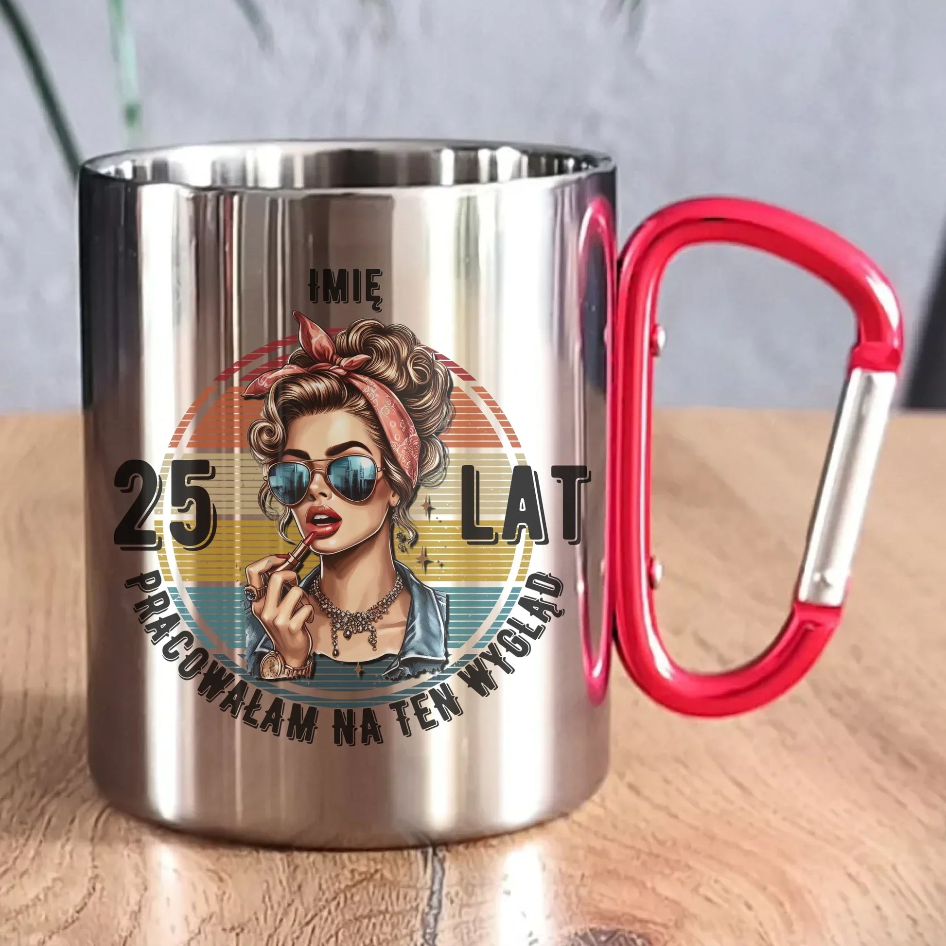 Pracowałam na ten wygląd personalizacja | Kubek metalowy prezent na urodziny dla niej U15 - StoryCups.pl