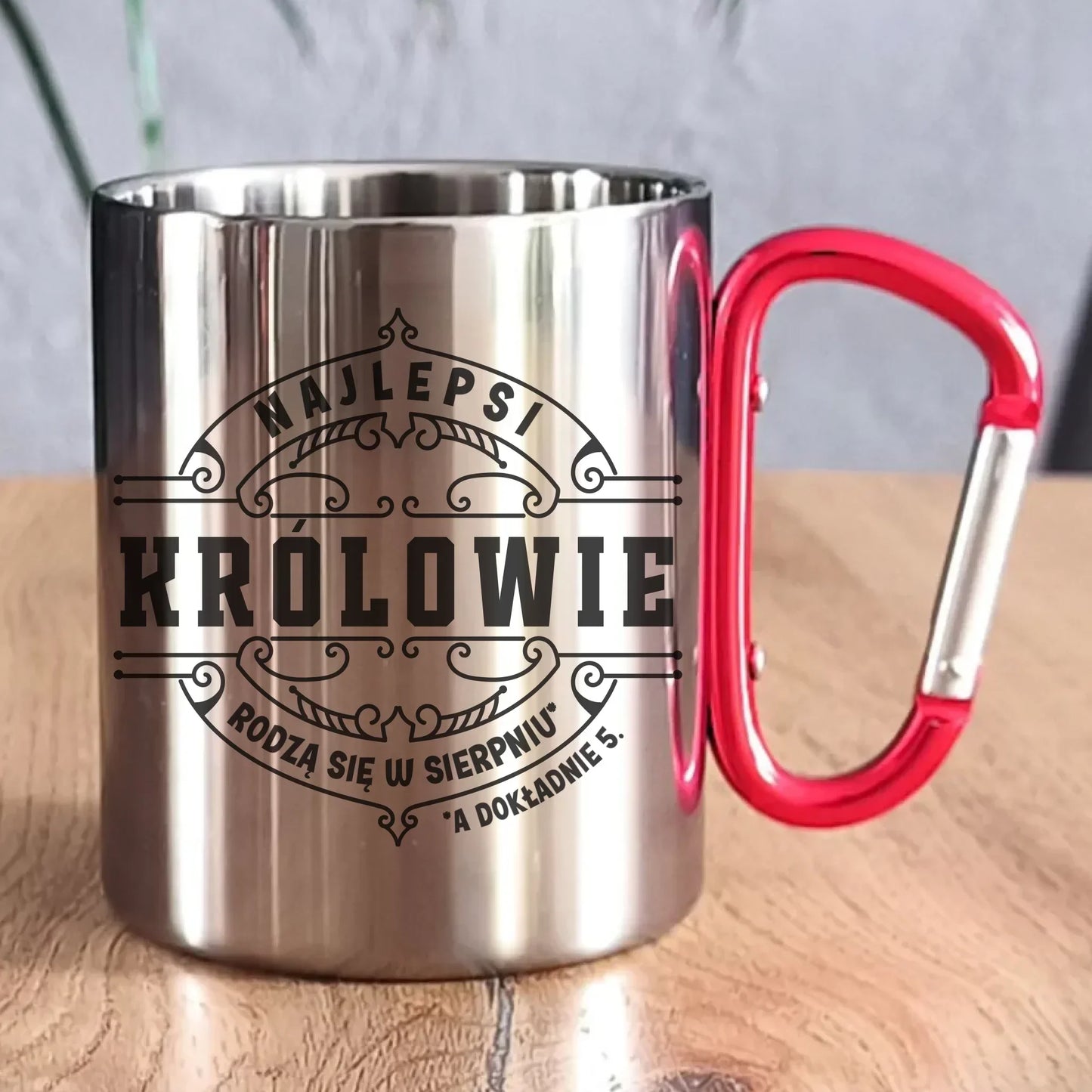Najlepsi Królowie rodzą się (miesiąc, dzień) | Kubek metalowy na urodziny U18 - StoryCups.pl