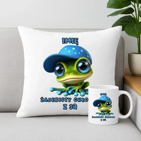 Zestaw poduszka i kubek na Dzień Chłopaka - Żajebisty Chłopak dla kolegów z klasy - personalizowany DCH01 - StoryCups.pl