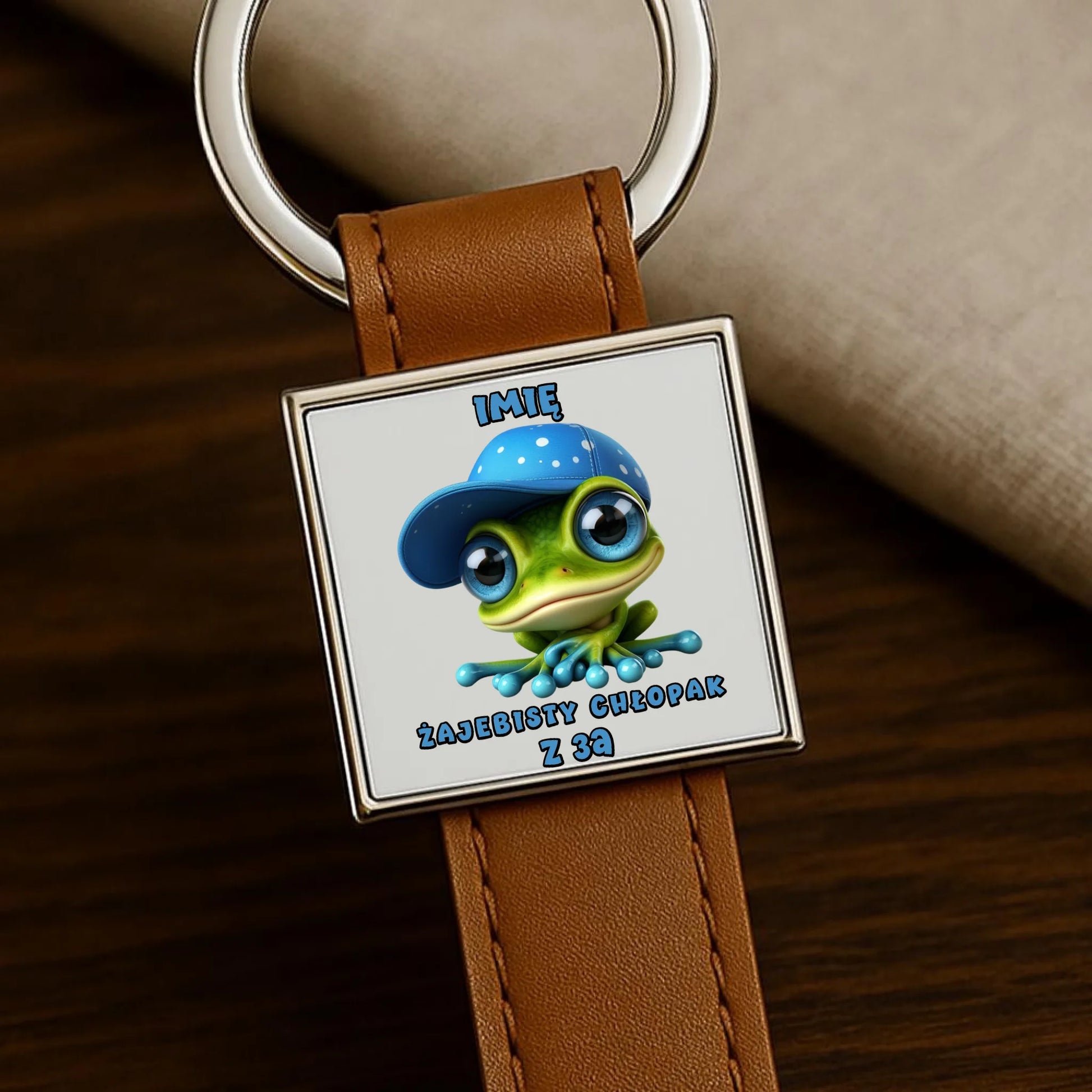 Brelok na Dzień Chłopaka - Żajebisty Chłopak dla kolegów z klasy - personalizowany DCH01 - StoryCups.pl