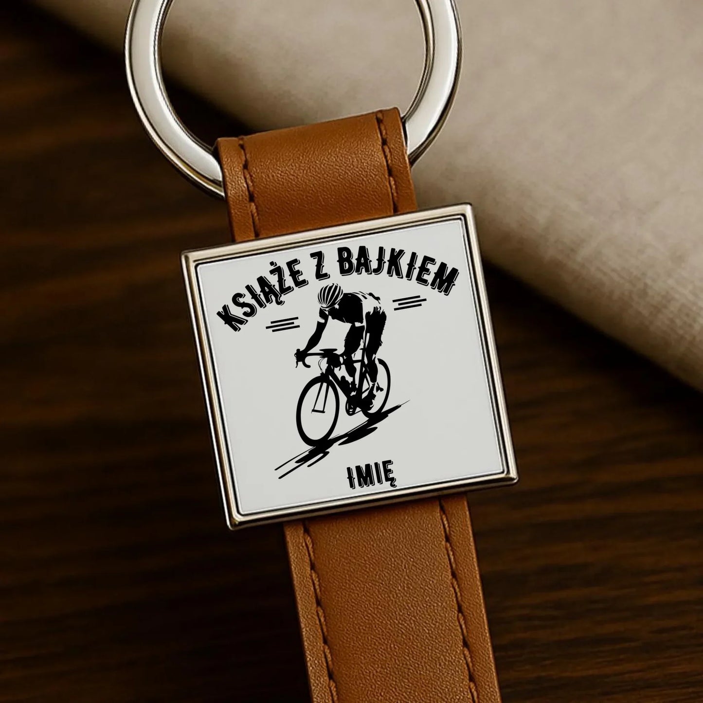Książe z bajkiem | Brelok dla rowerzysty HR01 - StoryCups.pl