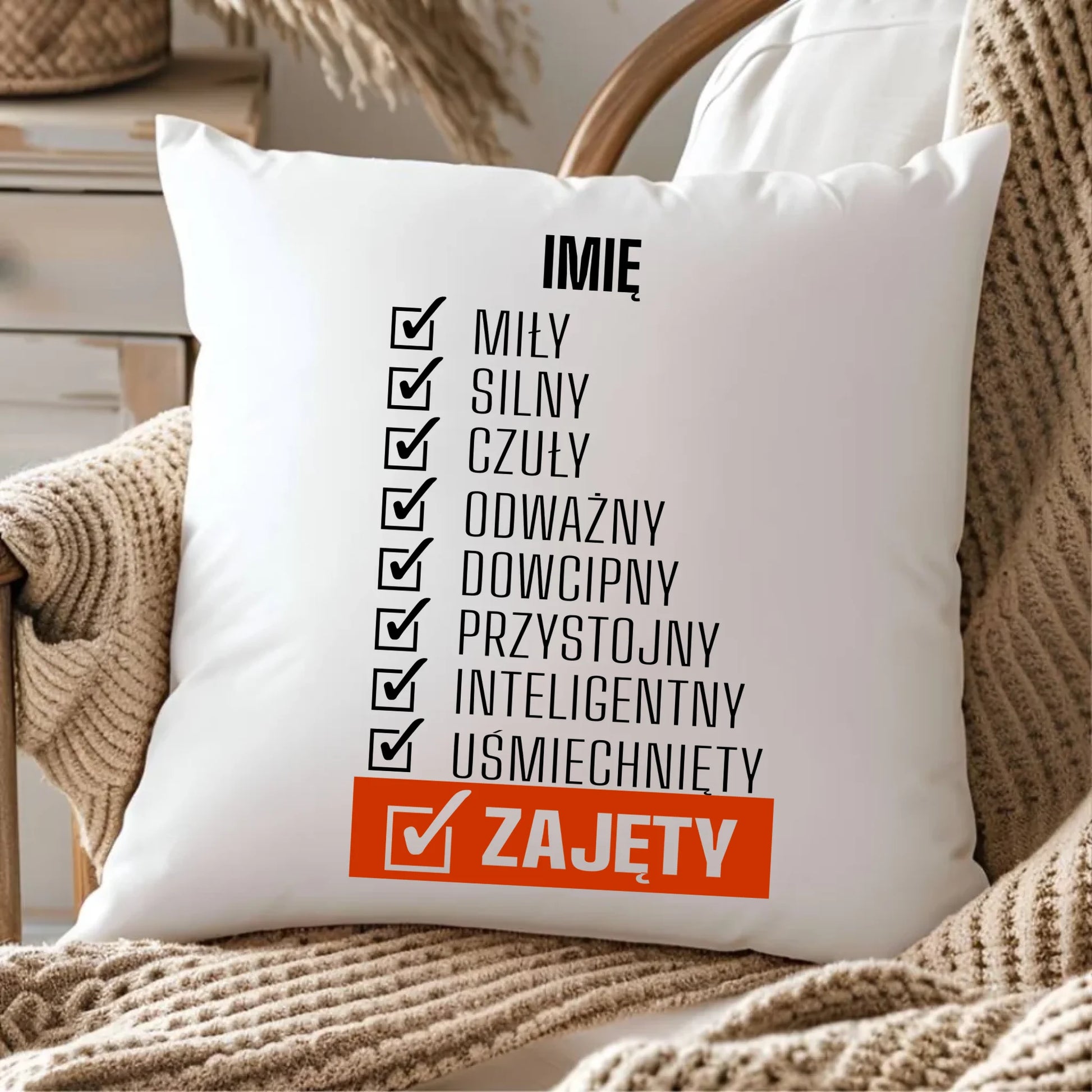 Poduszka - Zajęty prezent dla chłopaka męża narzeczonego - personalizowana DCH05 - StoryCups.pl