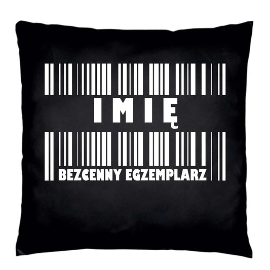 Poduszka dekoracyjna - Bezcenny egzemplarz prezent dla niego - personalizowana DCH07 - StoryCups.pl