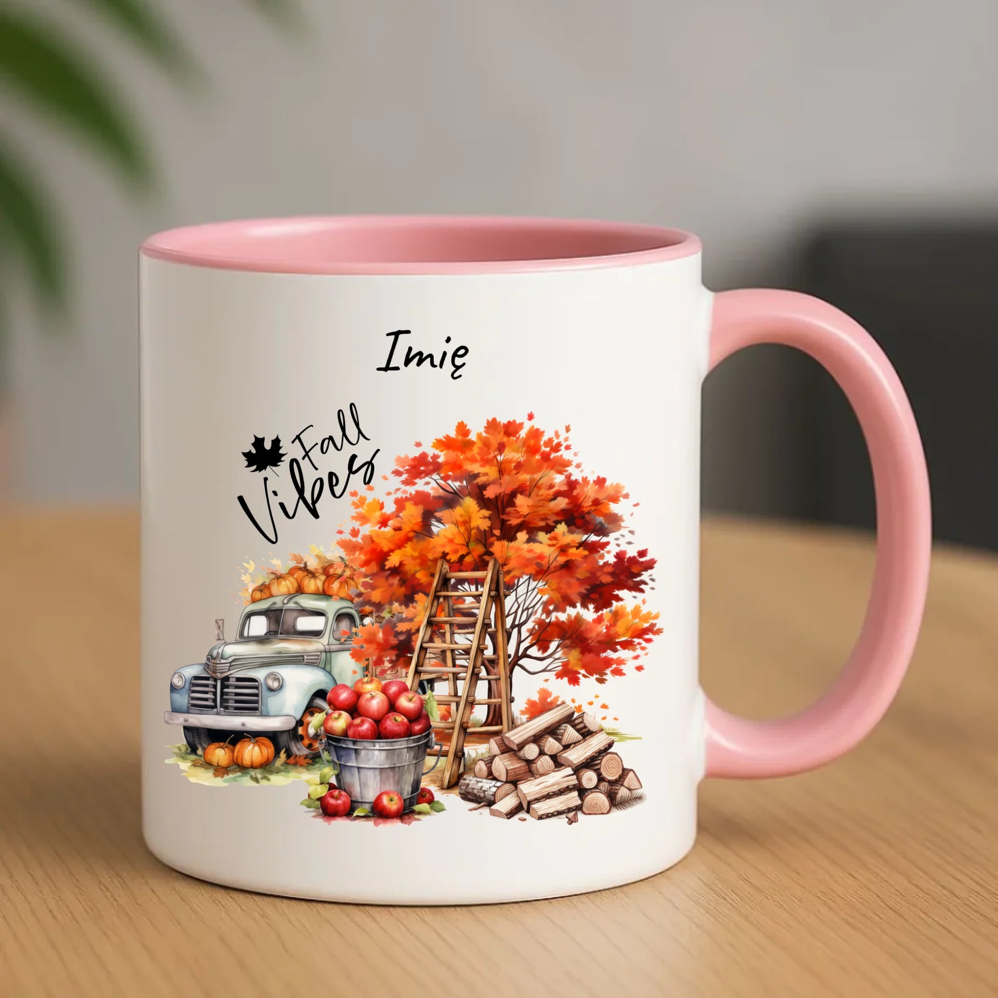 Ceramiczny różowy kubek z nadrukiem na prezent