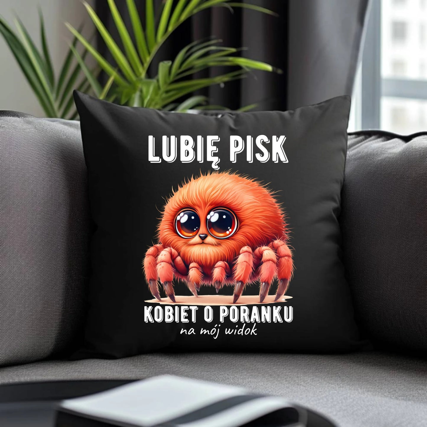 Poduszka dekoracyjna - prezent dla chłopaka - Lubię pisk kobiet DCH14 - StoryCups.pl