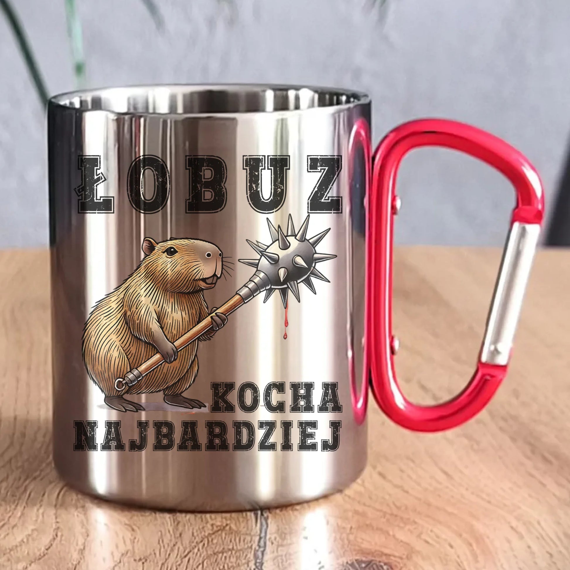 Kubek metalowy - prezent dla chłopaka - Łobuz kapibara z maczugą DCH17 - StoryCups.pl