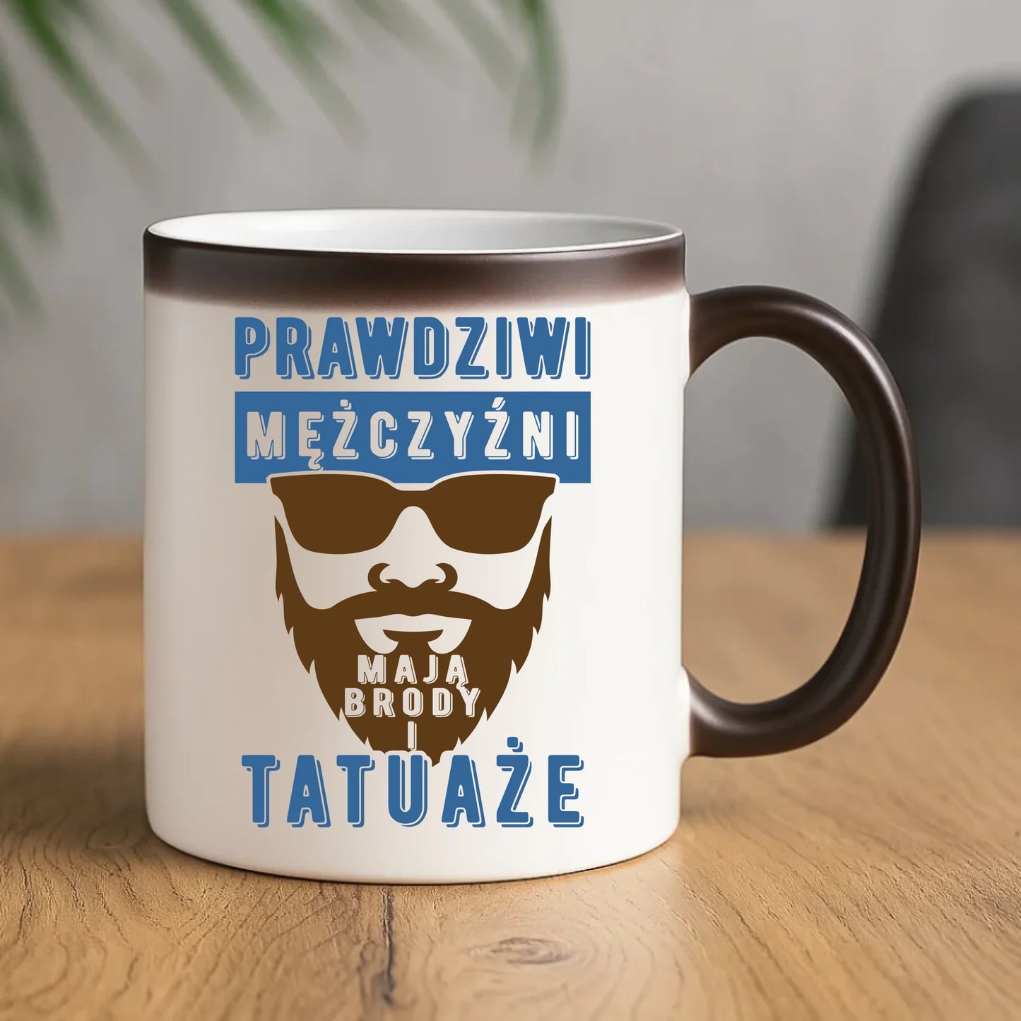 Kubek magiczny - Prezent dla faceta - Prawdziwi mężczyźni mają brody i tatuaże DCH22 - StoryCups.pl