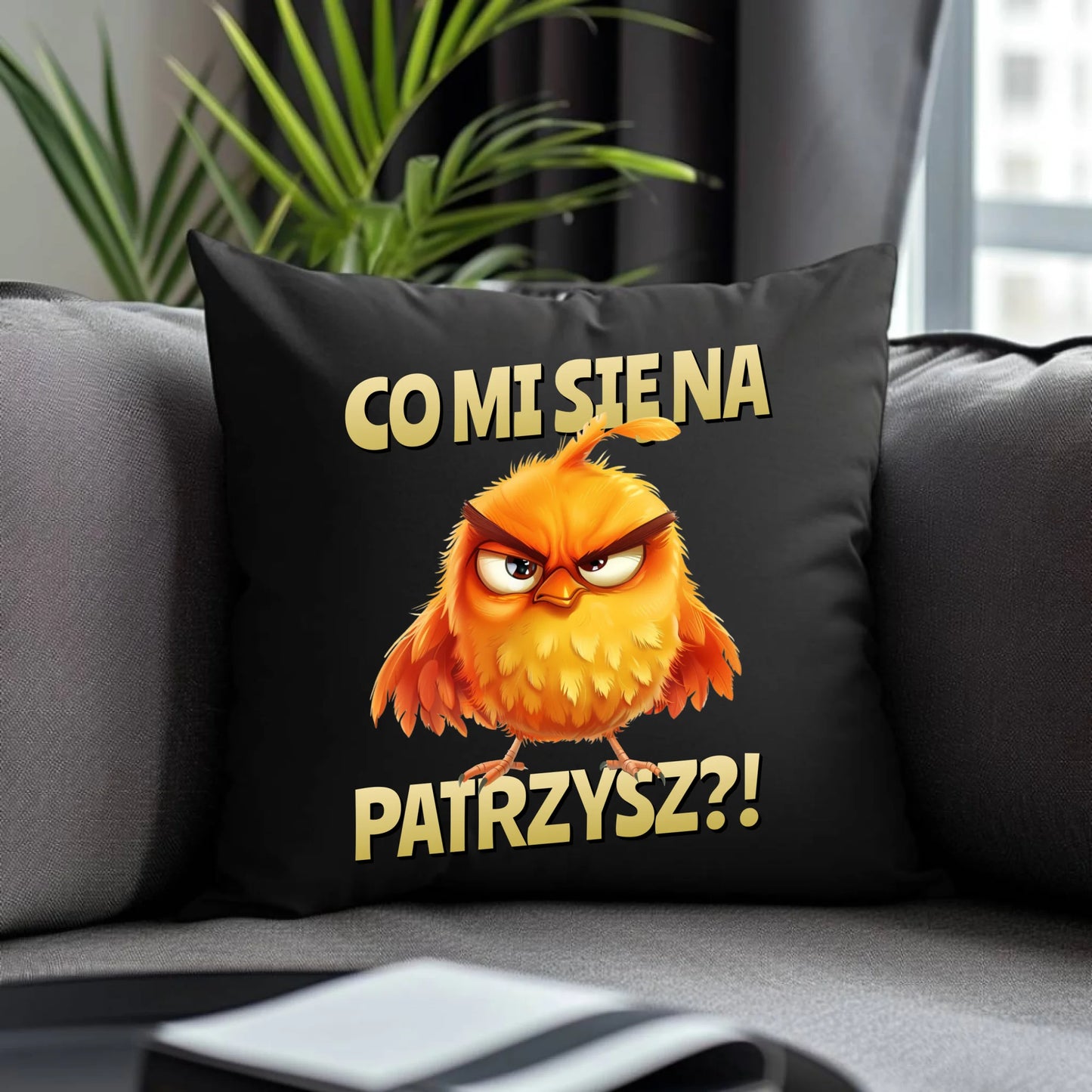 Poduszka dekoracyjna - Prezent dla chłopaka kolegi - Co mi się na ptaka patrzysz DCH24 - StoryCups.pl