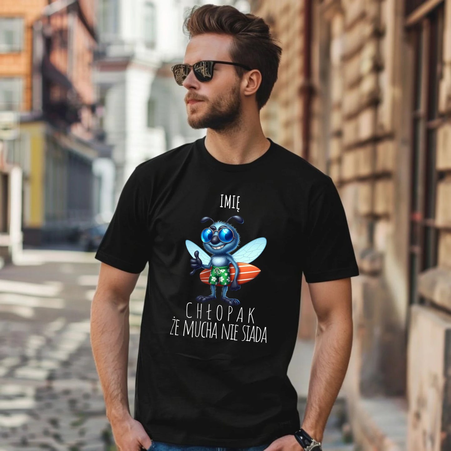 Koszulka męska - prezent dla chłopaka - Chłopak, że mucha nie siada essa - personalizowana DCH29 - StoryCups.pl
