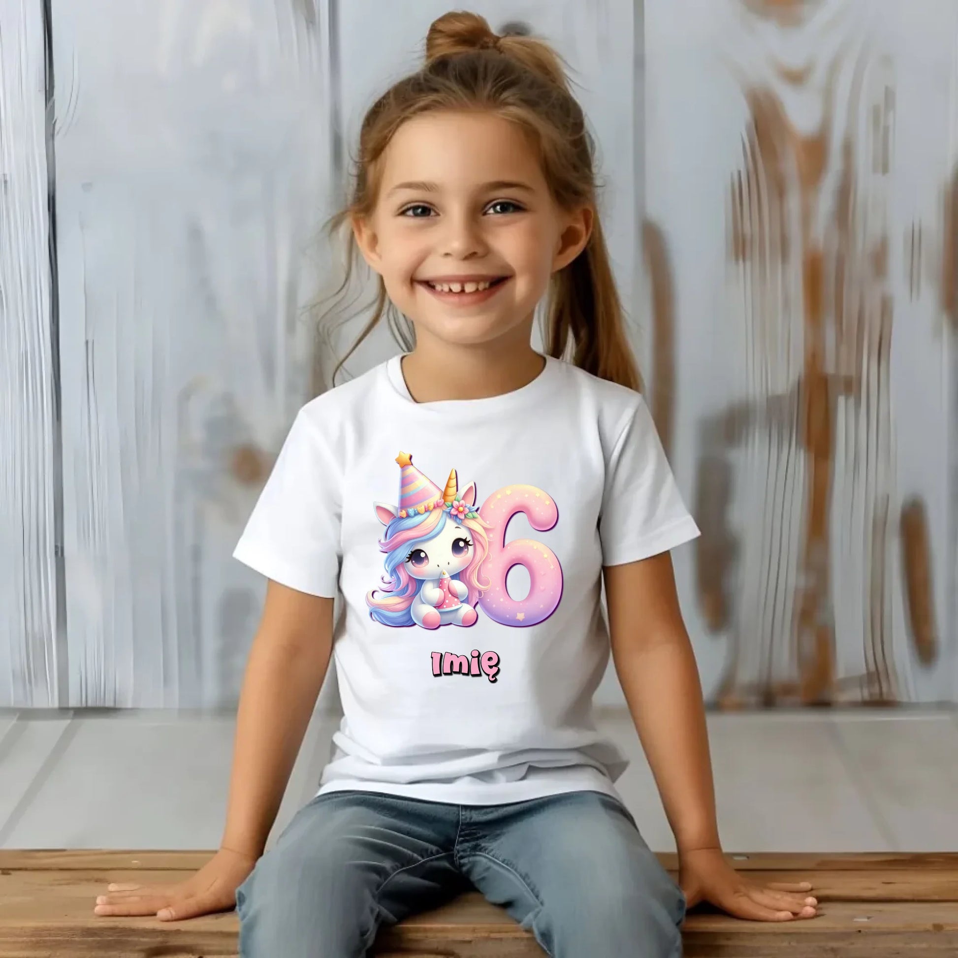 Koszulka dziecięca urodzinowa - prezent na 6 urodziny dla dziewczynki - Jednorożec - personalizowana U50 - StoryCups.pl