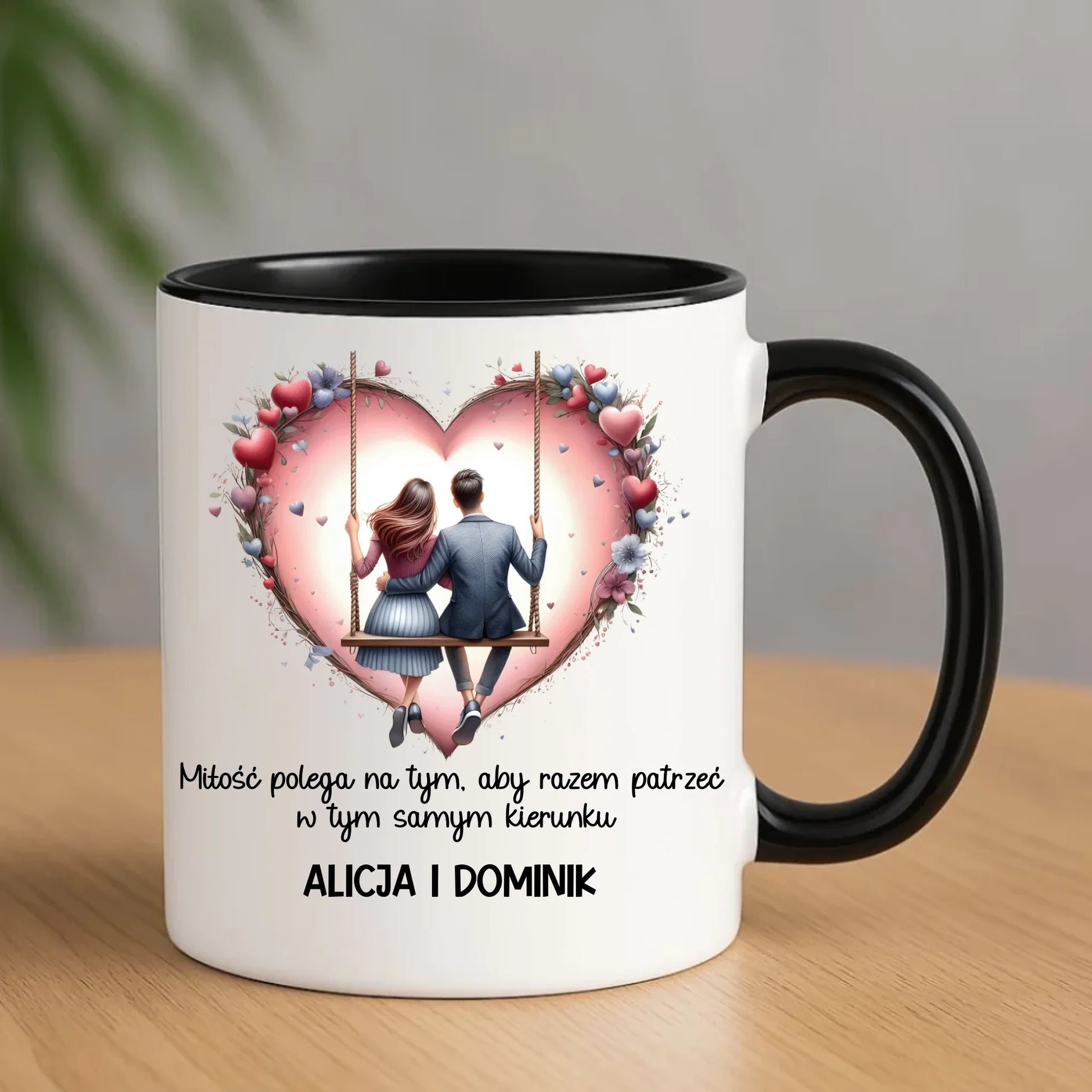 Kubek dla par - prezent dla chłopaka i dziewczyny - Para na huśtawce - personalizowany W12 - StoryCups.pl