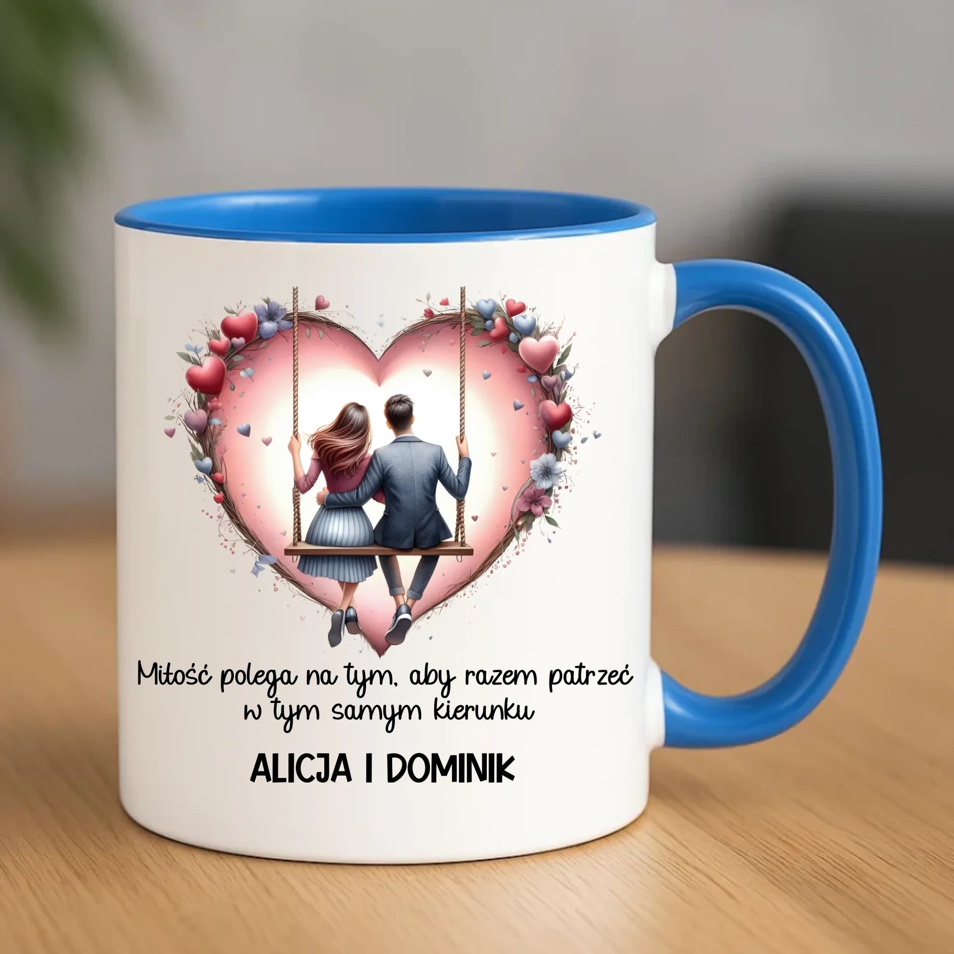 Kubek dla par - prezent dla chłopaka i dziewczyny - Para na huśtawce - personalizowany W12 - StoryCups.pl