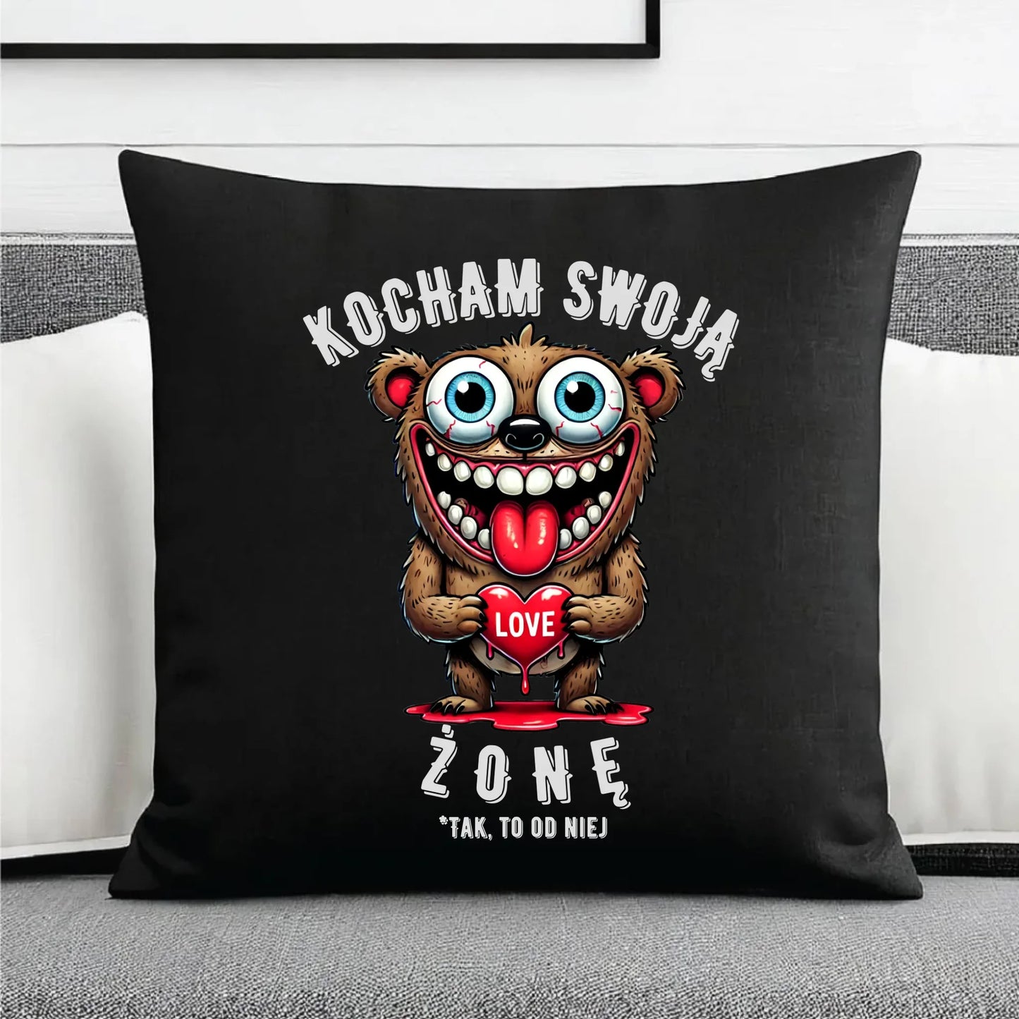 Poduszka dekoracyjna - prezent dla męża - Kocham swoją żonę W23 - StoryCups.pl