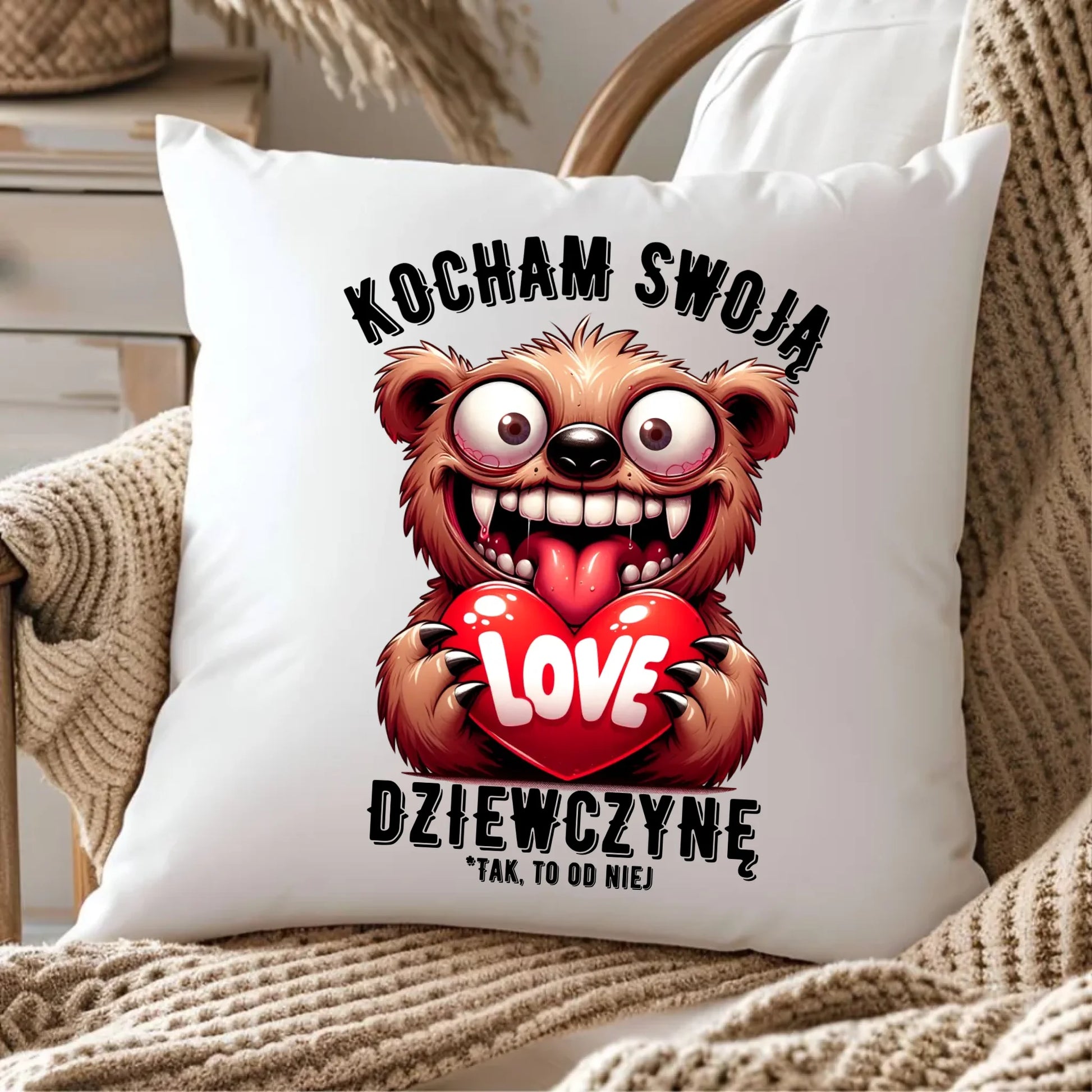 Poduszka - prezent dla chłopaka - Kocham swoją dziewczynę W30 - StoryCups.pl