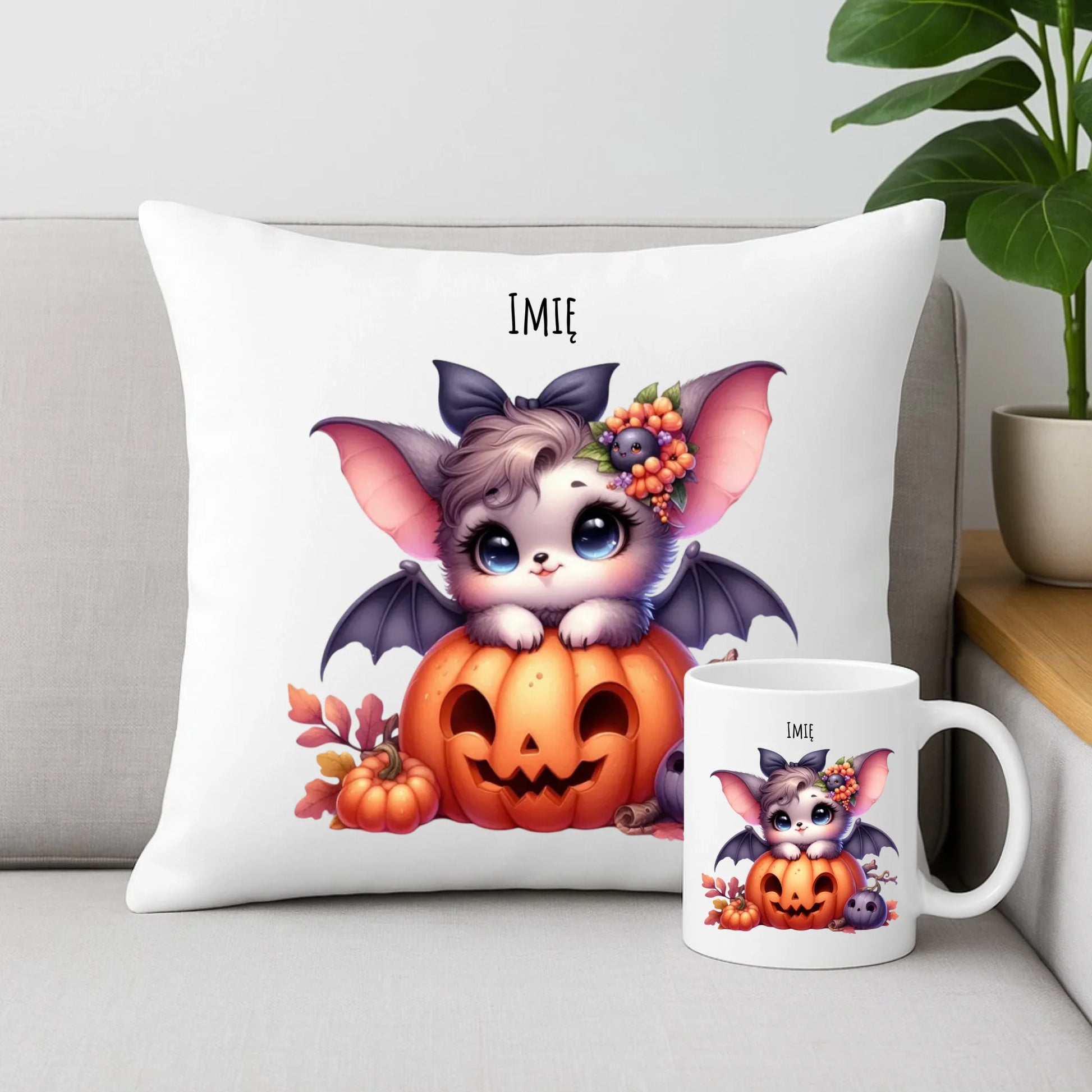 Zestaw halloweenowy poduszka i kubek - Uroczy nietoperz z dynią - personalizowany HL08 - StoryCups.pl
