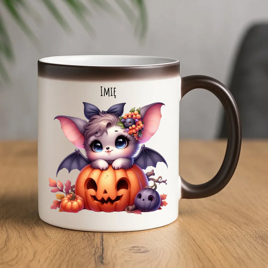 Kubek magiczny halloweenowy - Uroczy nietoperz z dynią - personalizowany HL08 - StoryCups.pl