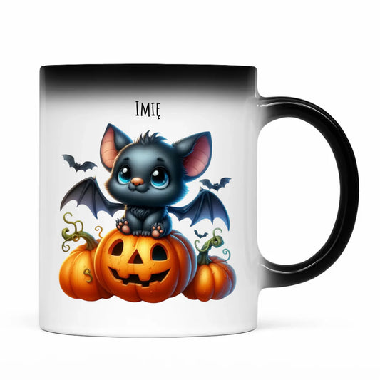 Kubek magiczny na halloween - Słodki nietoperz z dynią - personalizowany HL09 - StoryCups.pl
