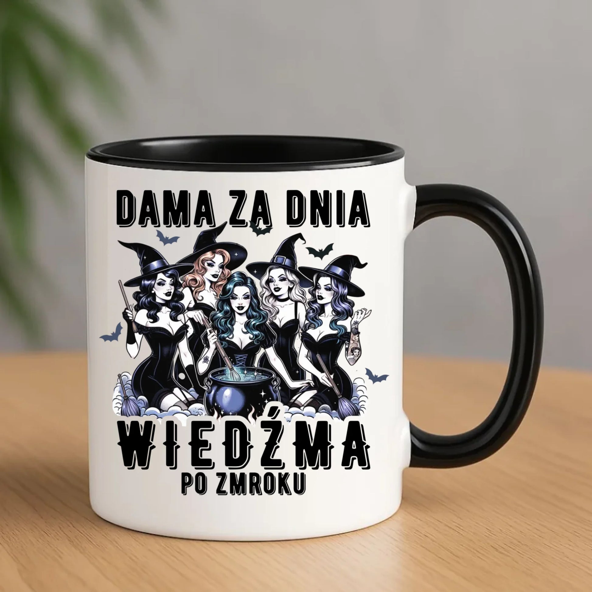 Kubek - Dama za dnia wiedźma po zmroku HL16 - StoryCups.pl