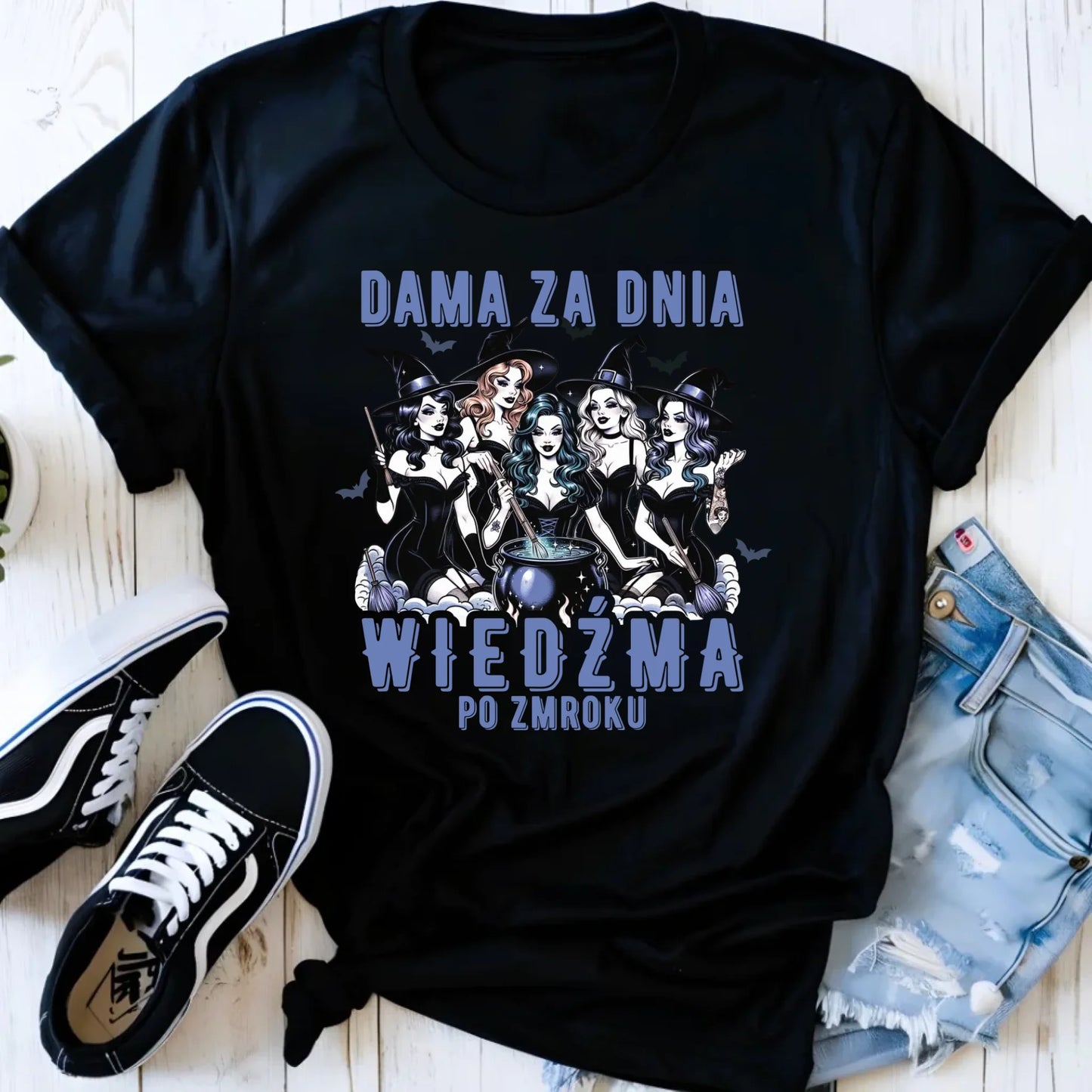 Koszulka damska - Dama za dnia wiedźma po zmroku HL16