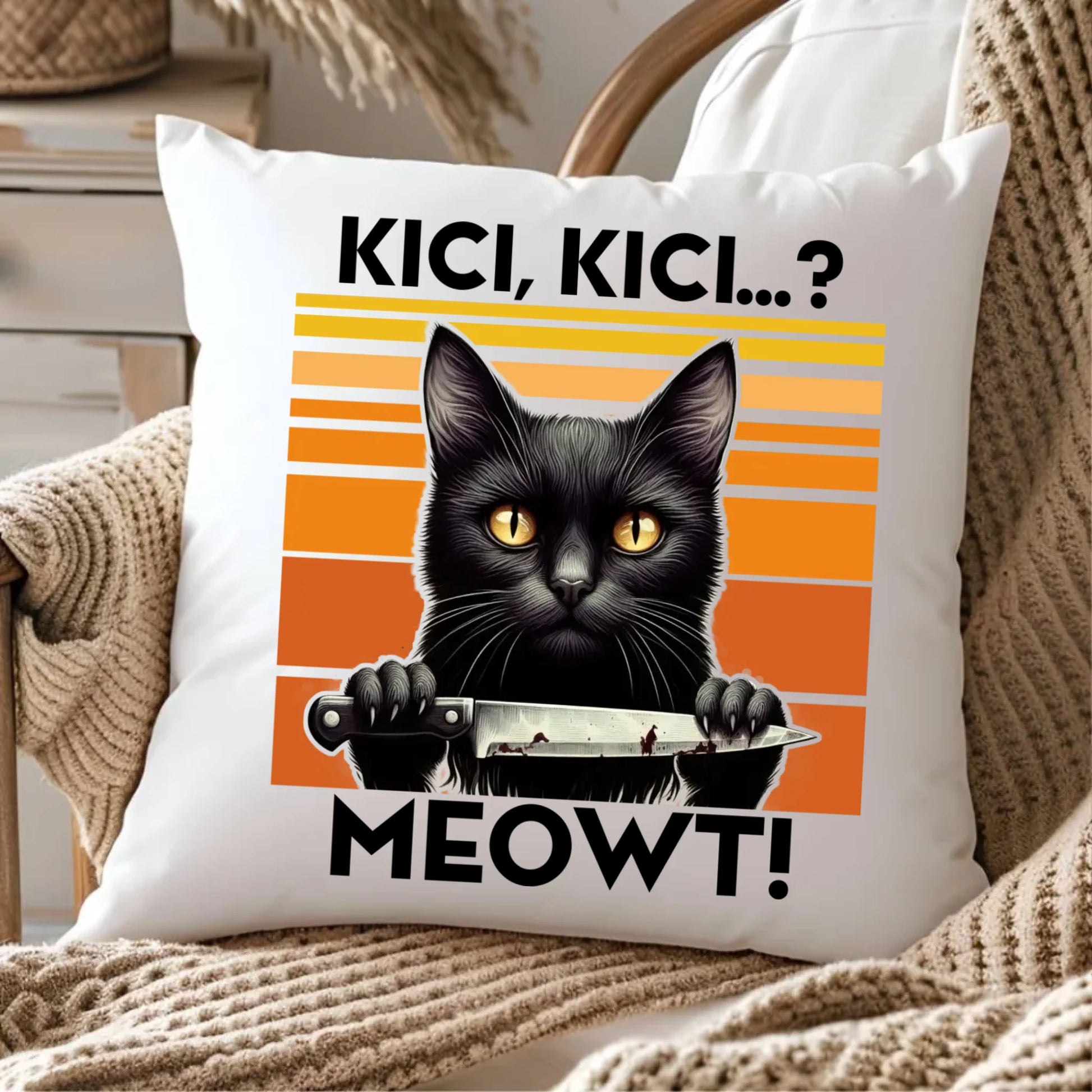 Poduszka - Kot z nożem - Kici, kici... MEOWT! HL17 - StoryCups.pl