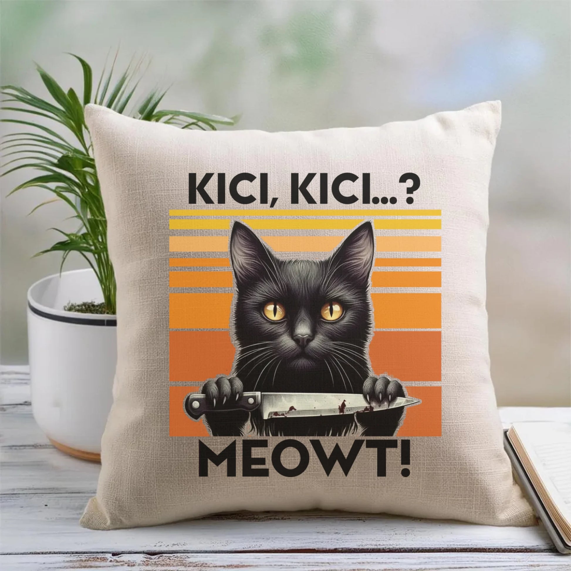 Poduszka - Kot z nożem - Kici, kici... MEOWT! HL17 - StoryCups.pl