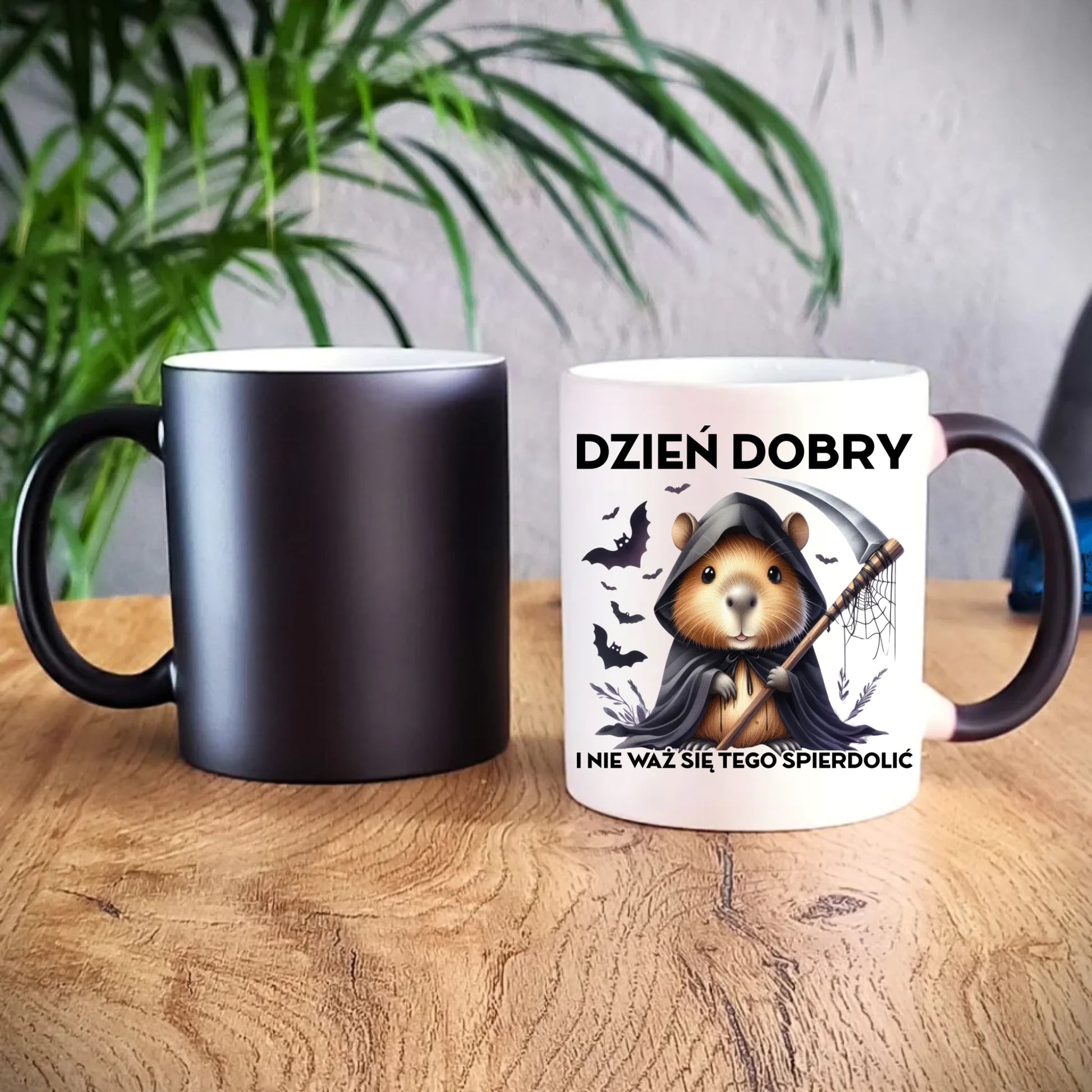Kubek magiczny halloweenowy - Kapibara Żniwiarz - Dzień dobry - bez cenzury HL20 - StoryCups.pl