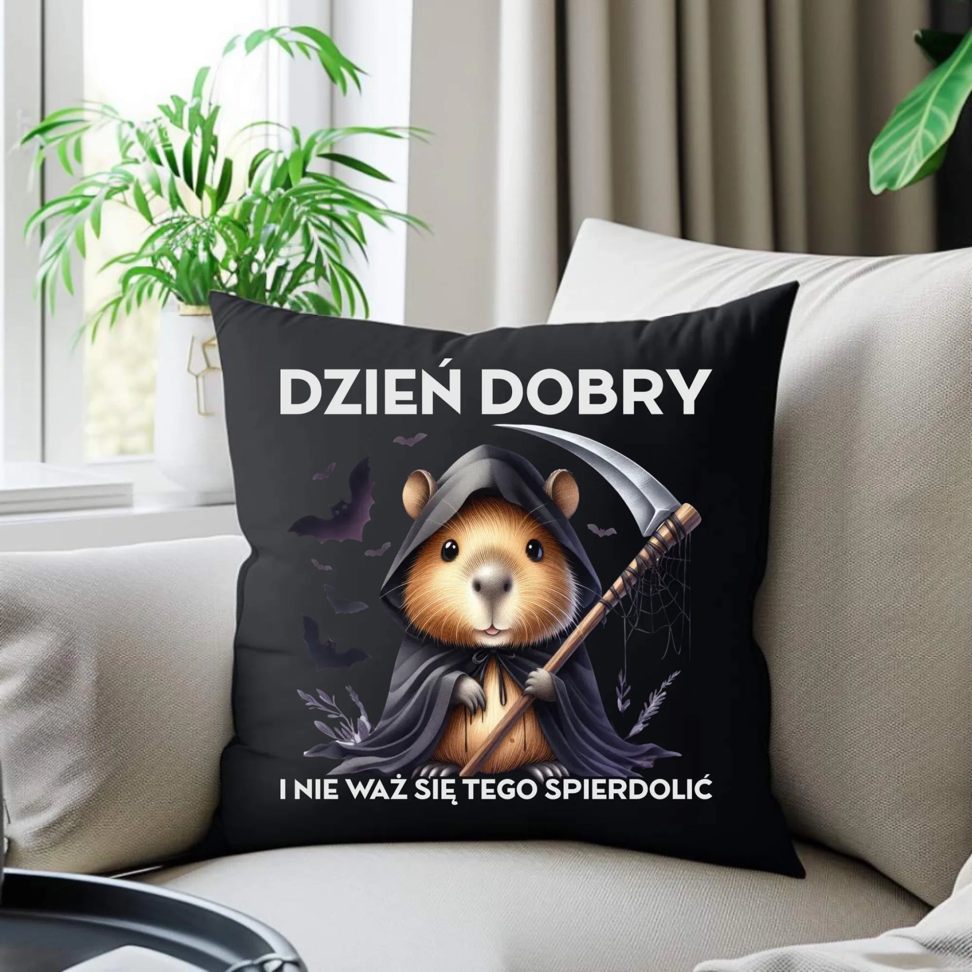 Poduszka dekoracyjna na halloween - Kapibara Żniwiarz - Dzień dobry - bez cenzury HL20 - StoryCups.pl