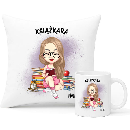 Zestaw poduszka i kubek - Książkara - Prezent dla miłośniczki czytania książek - personalizowany DZ04 - StoryCups.pl