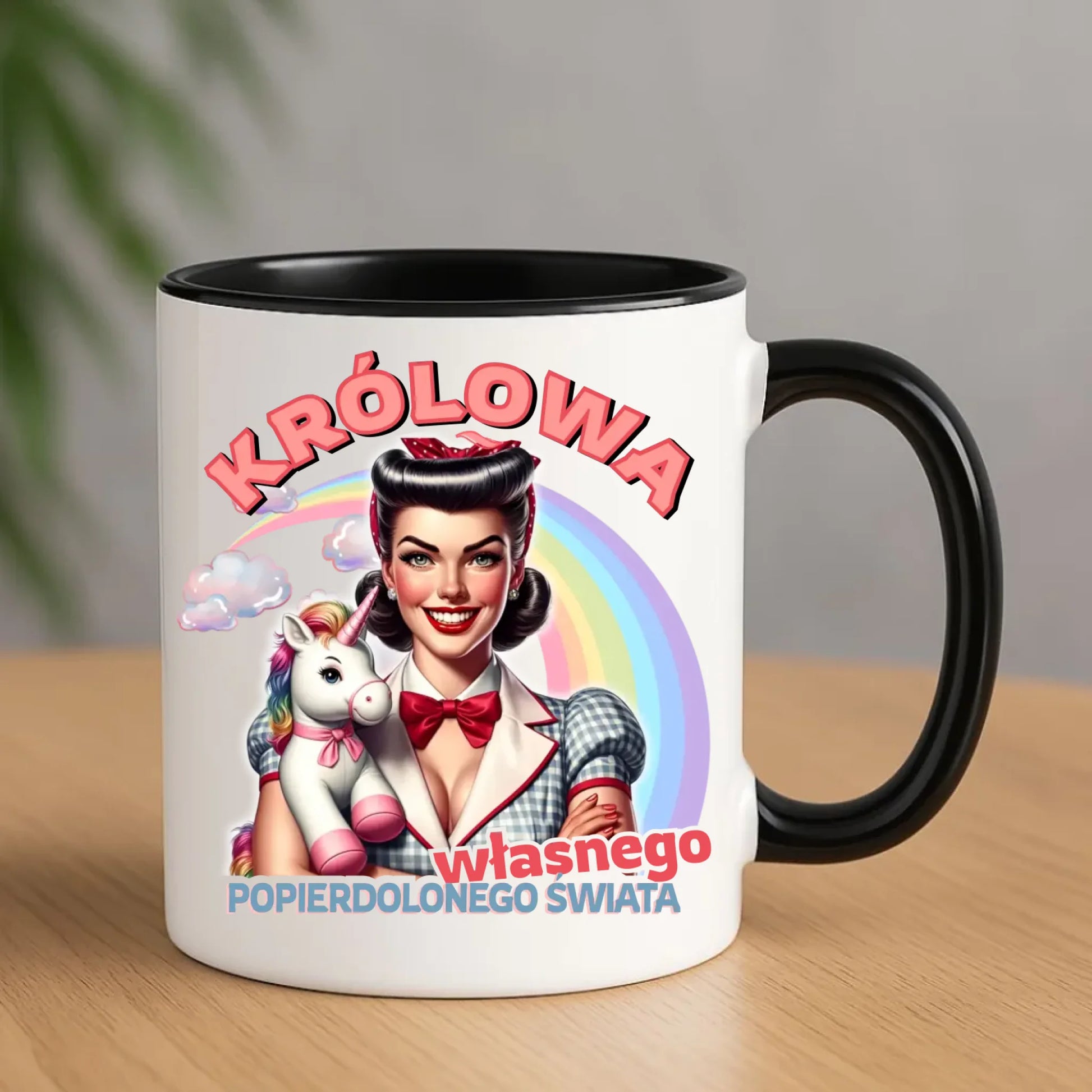 Śmieszny kubek retro – Królowa własnego popierd*onego świata - bez cenzury DZ08 - StoryCups.pl