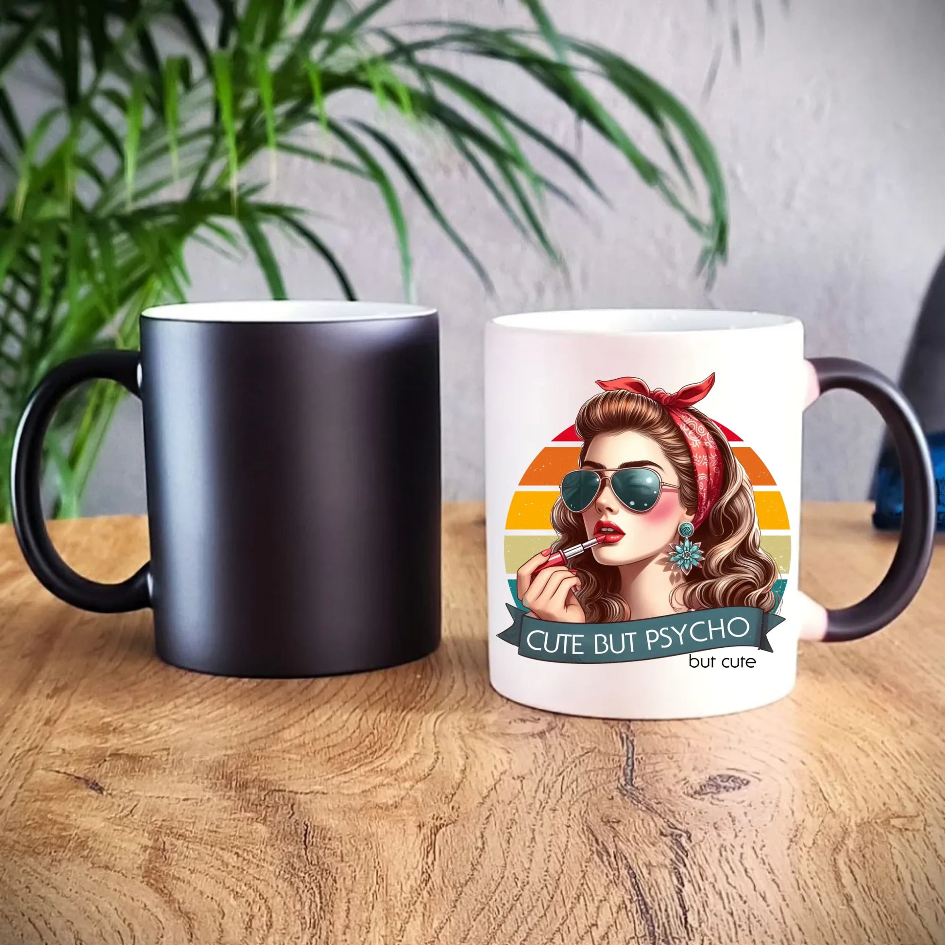 Kubek magiczny – Cute but psycho - w stylu retro DZ09 - StoryCups.pl