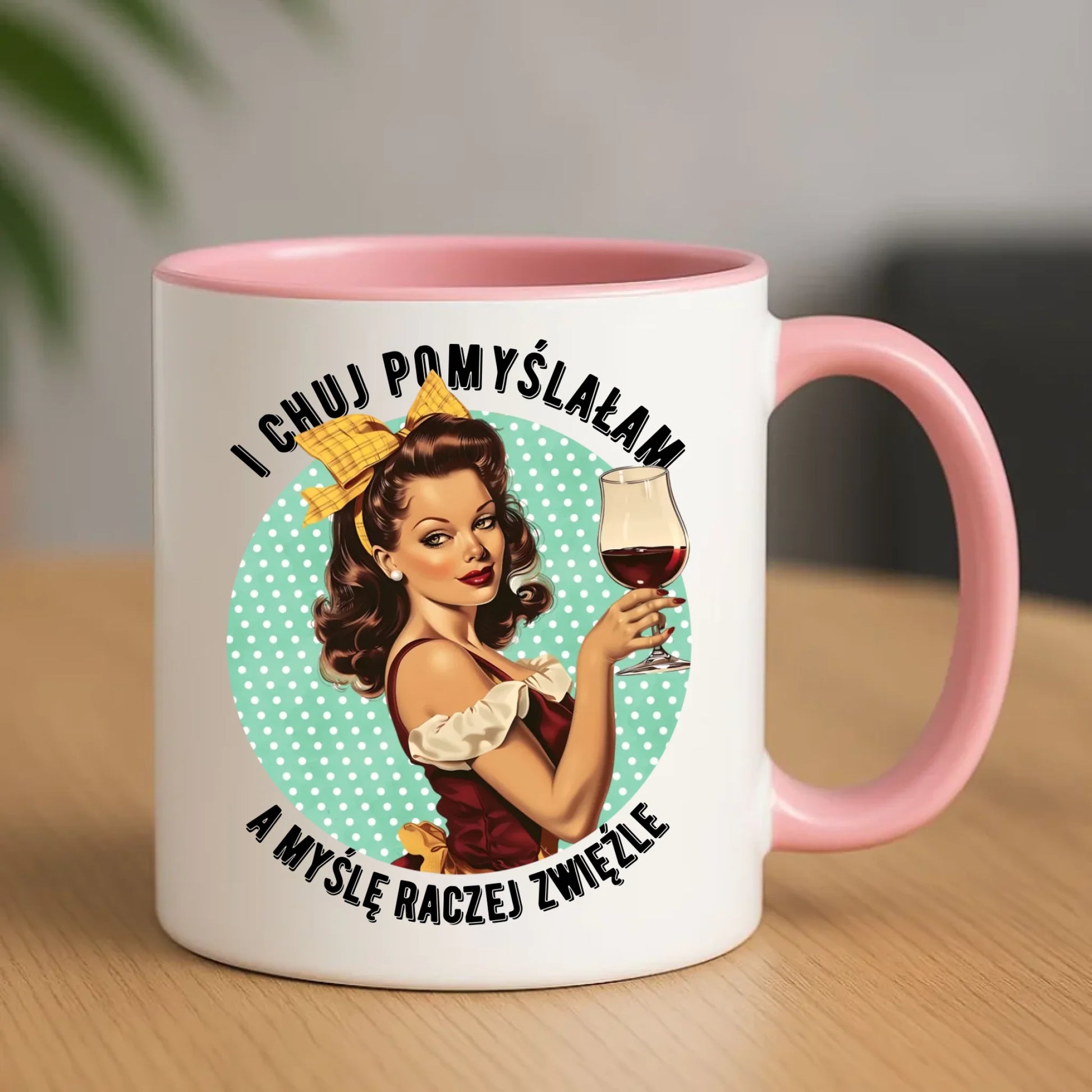 Śmieszny kubek retro - I ch*j pomyślałam, a myślę raczej zwięźle – bez cenzury DZ13 - StoryCups.pl