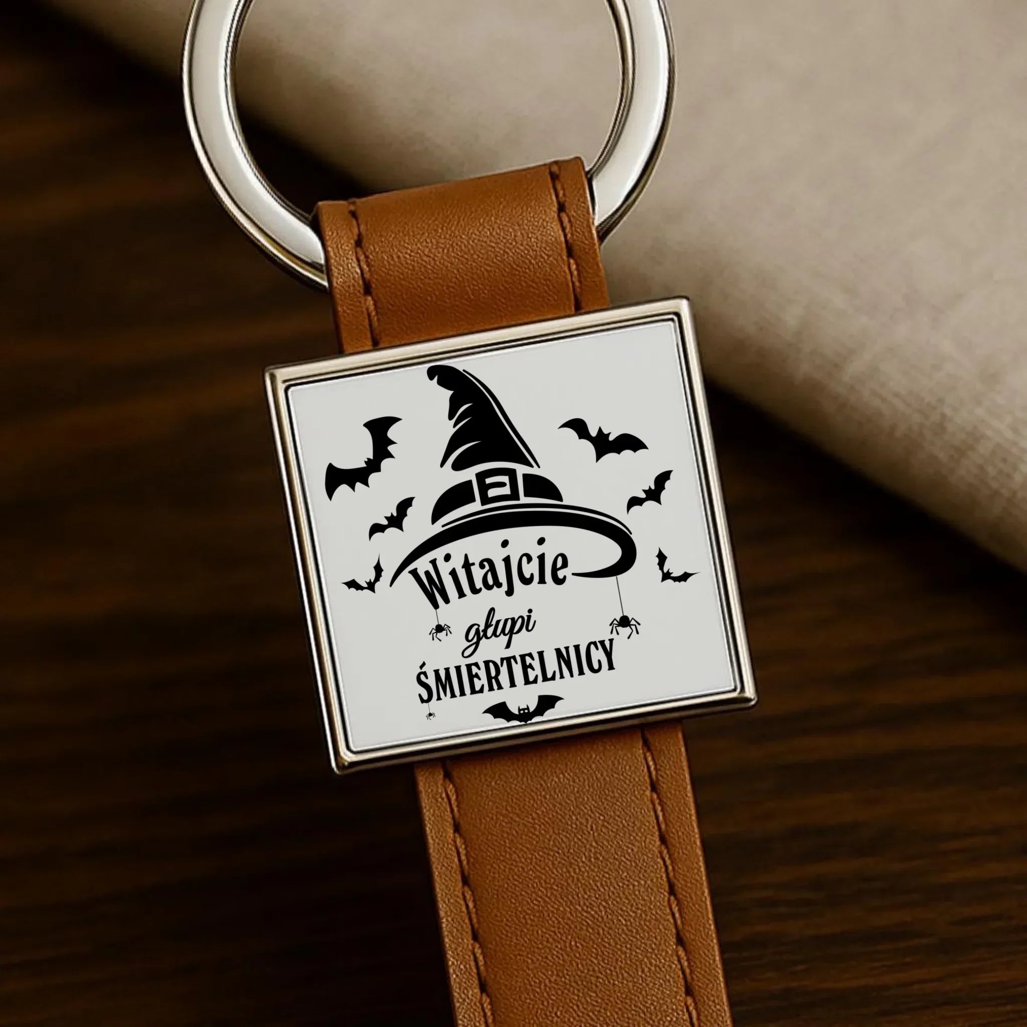 Brelok na Halloween - Witajcie głupi śmiertelnicy HL23 - StoryCups.pl