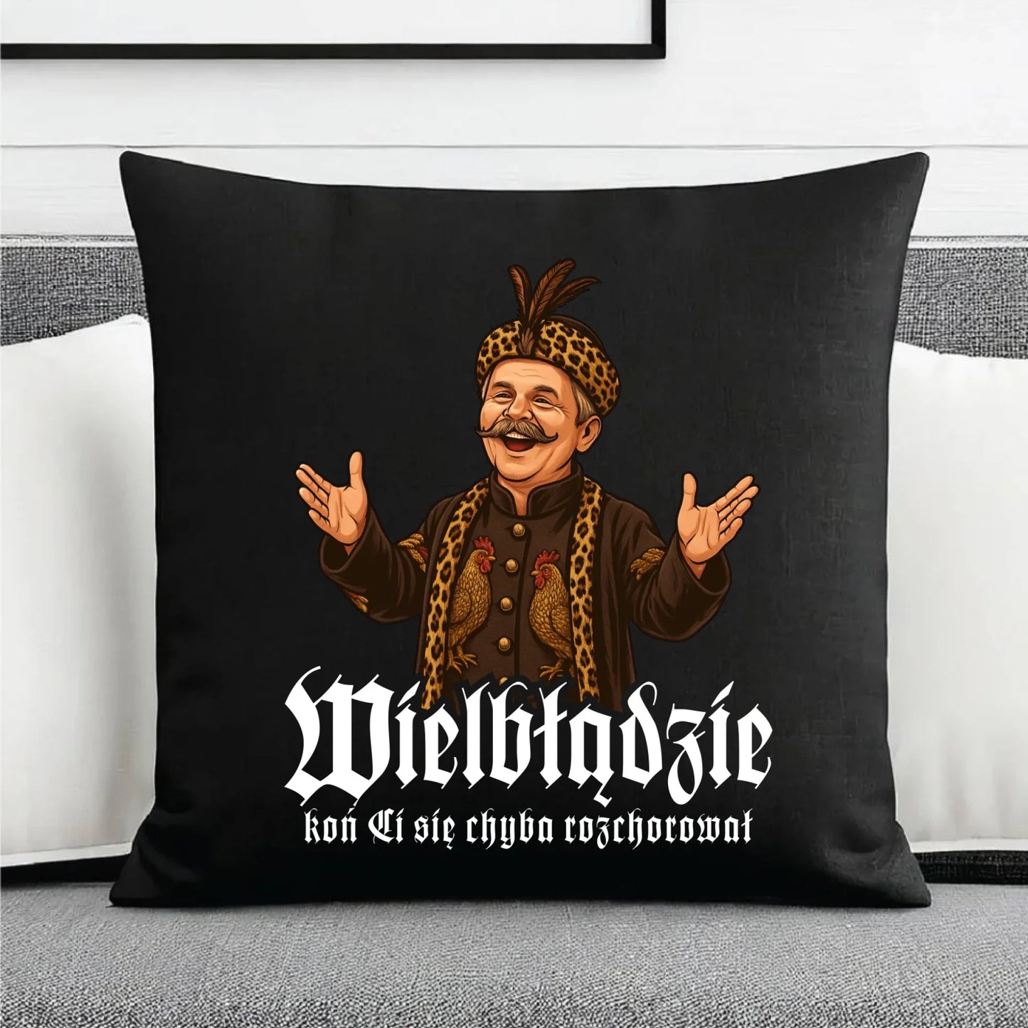 Poduszka dekoracyjna - Wielbłądzie, koń Ci się chyba rozchorował - dla fanów serialu 1670 H61 - StoryCups.pl
