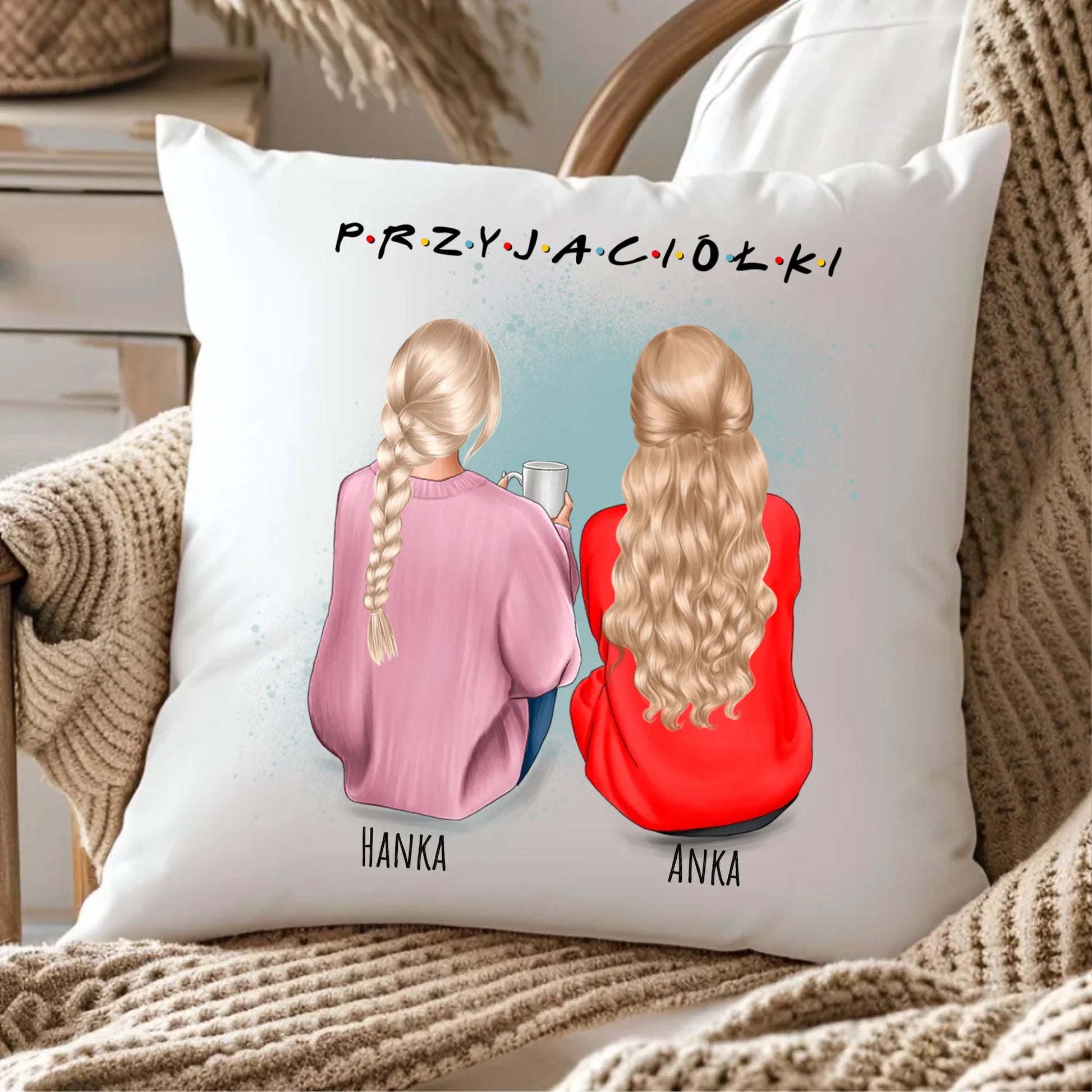Poduszka - prezent dla przyjaciółki - personalizowane postacie 2-4 osoby PR02 - StoryCups.pl