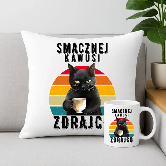 Zestaw poduszka i kubek na odejście z pracy - Smacznej kawusi zdrajco OP03 - StoryCups.pl
