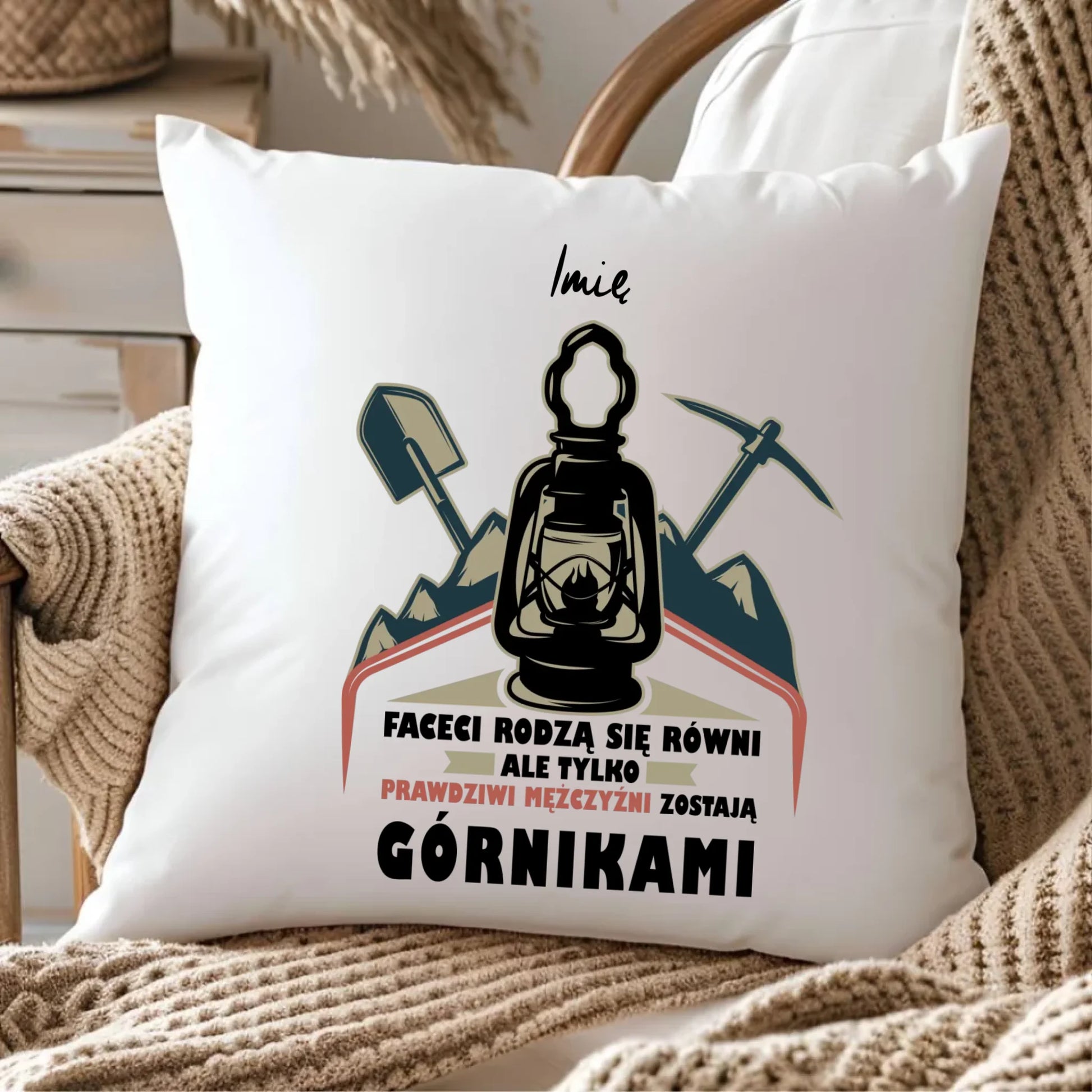 Poduszka - prezent dla górnika - Prawdziwi mężczyźni zostają górnikami - personalizowana G08 - StoryCups.pl